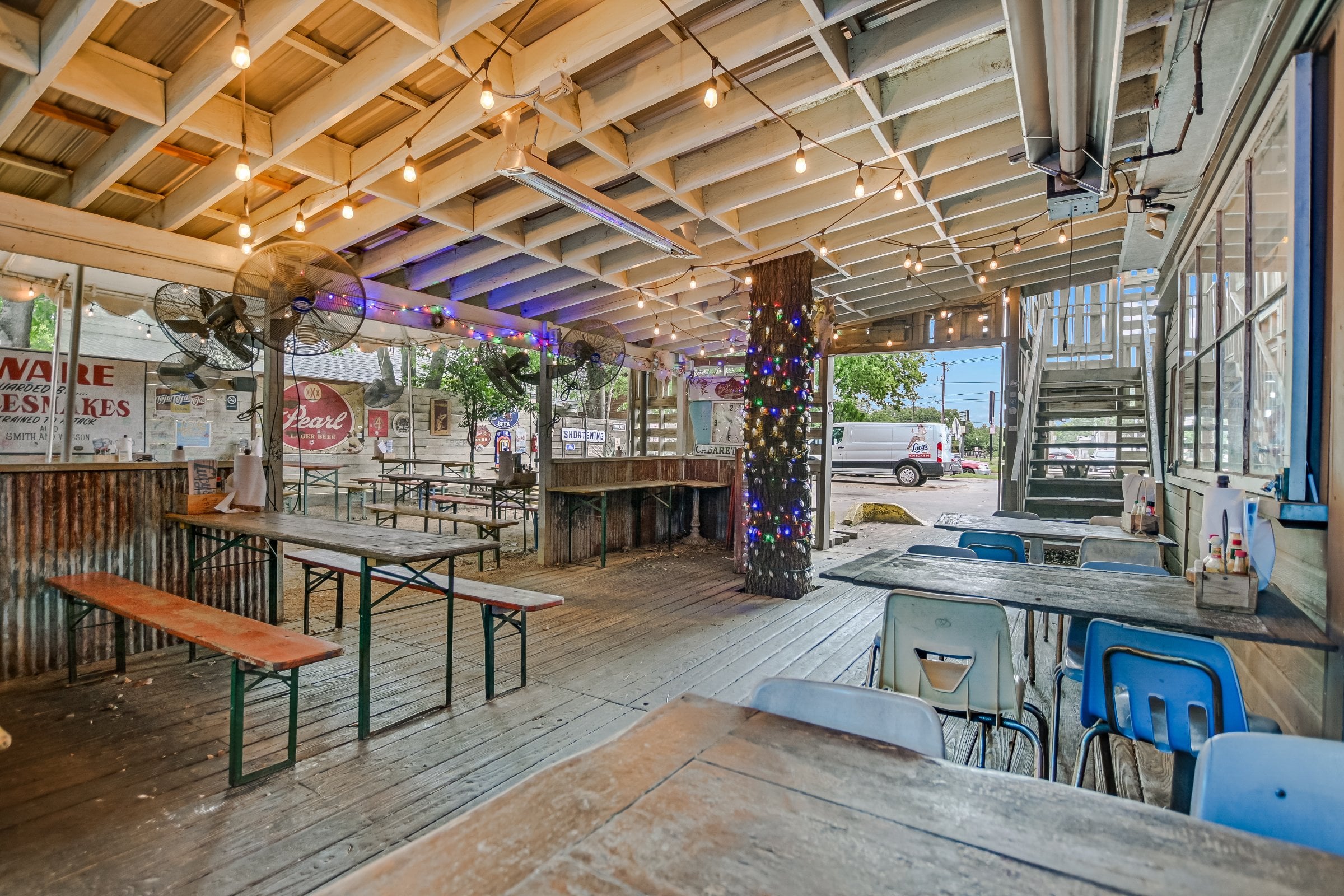 Full Restaurant for Sale in Austin, TX, 2,406 SF - Thumbnail 3