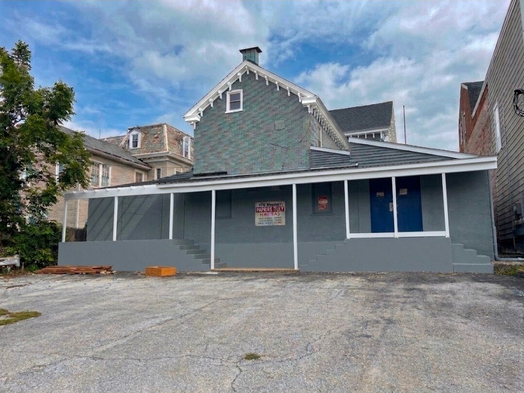 Full Restaurant for Lease in Pottstown, PA, 3,250 SF - Thumbnail 2