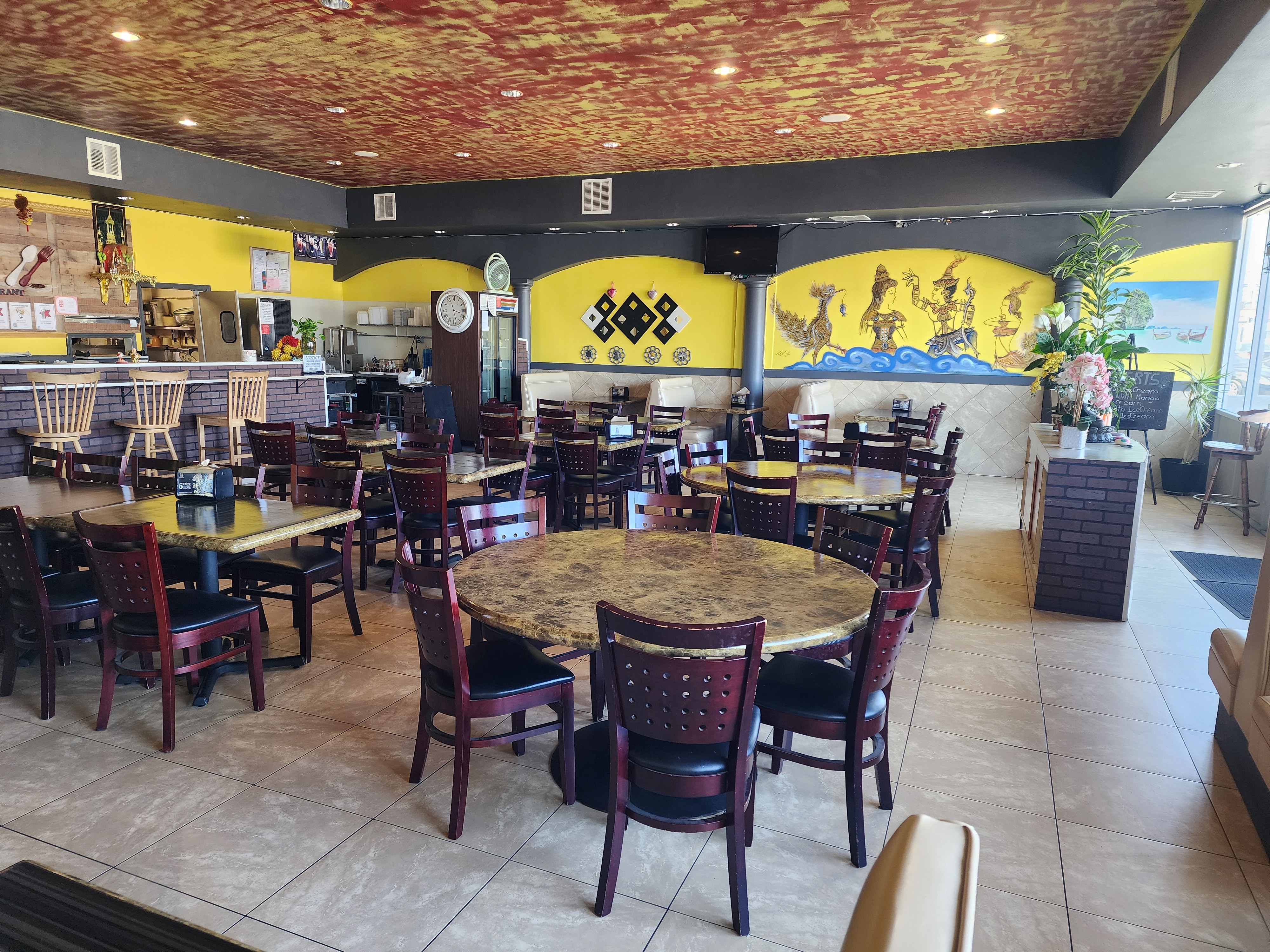 Full Restaurant for Sale