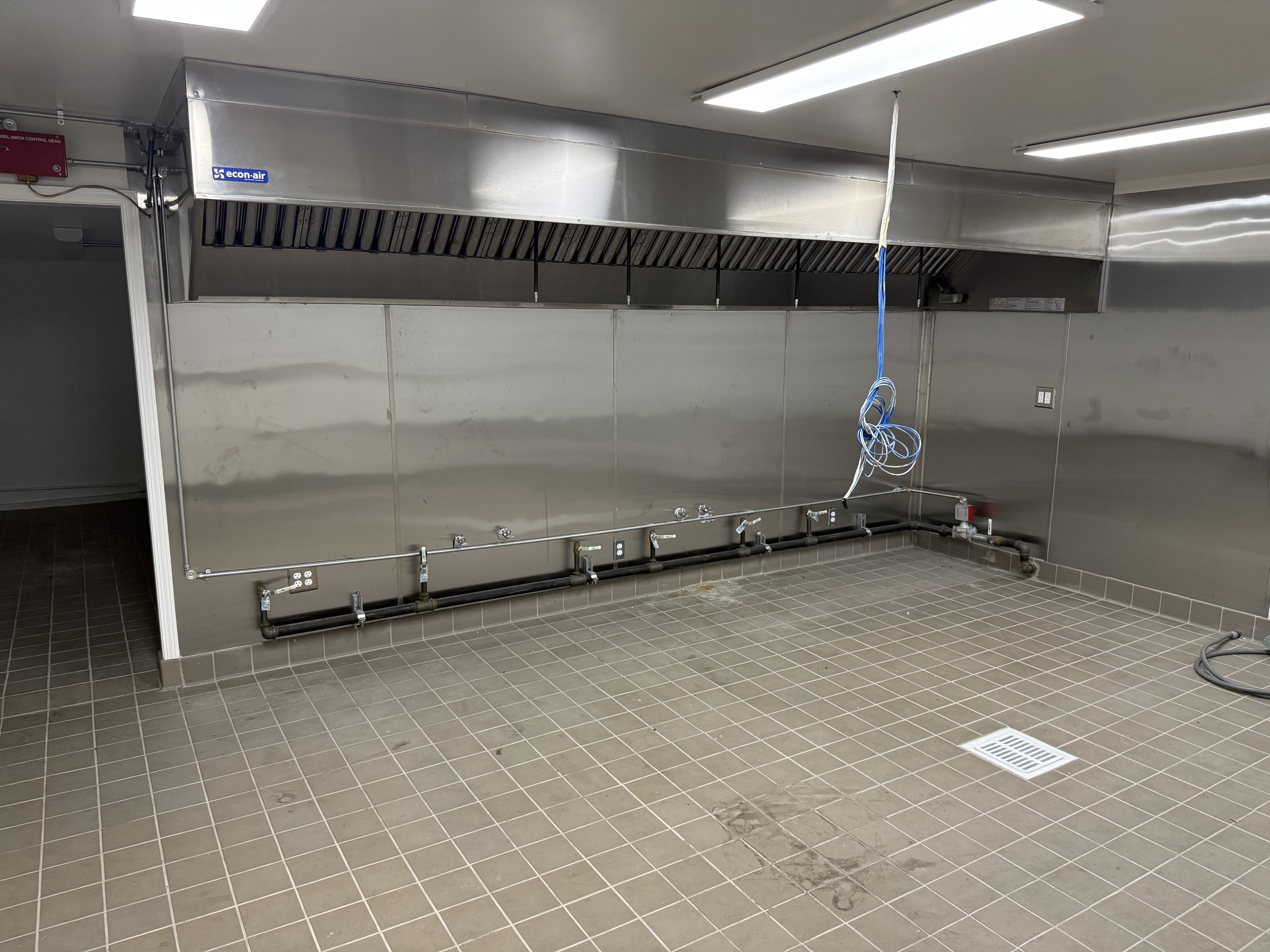 Multi-Use Full Restaurant for Lease in Inglewood CA