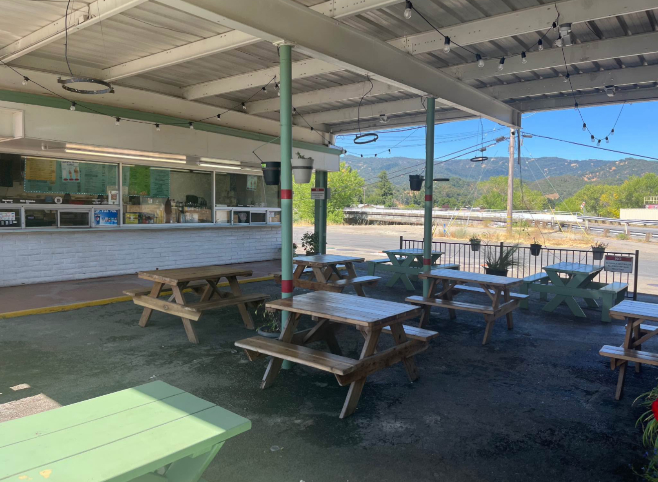 Multi-Use Fast Casual for Sale in Hopland CA