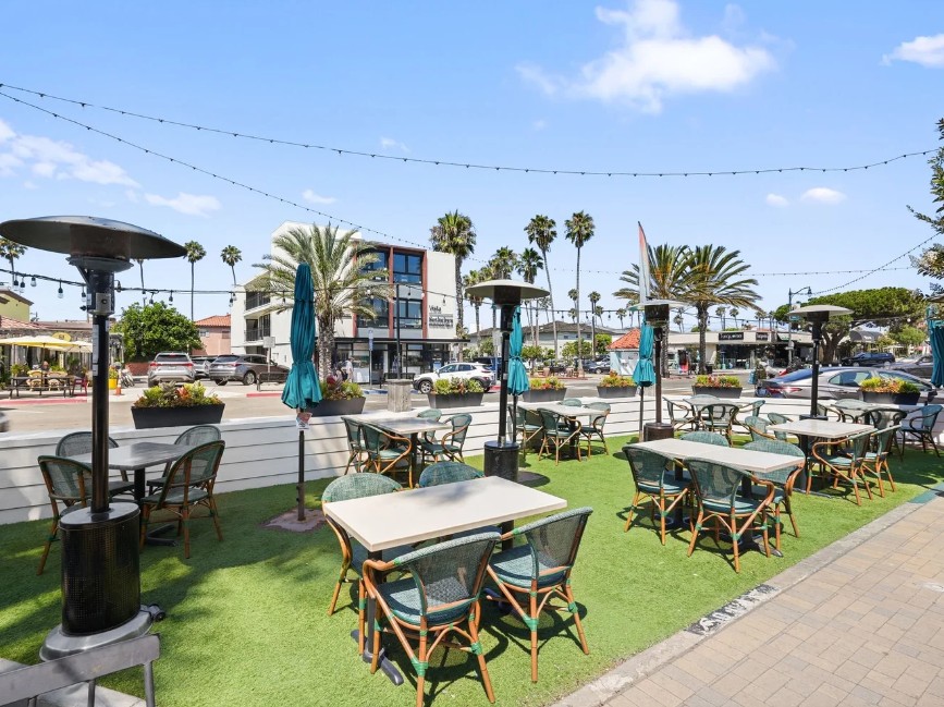 Full Restaurant for Sale in Redondo Beach CA