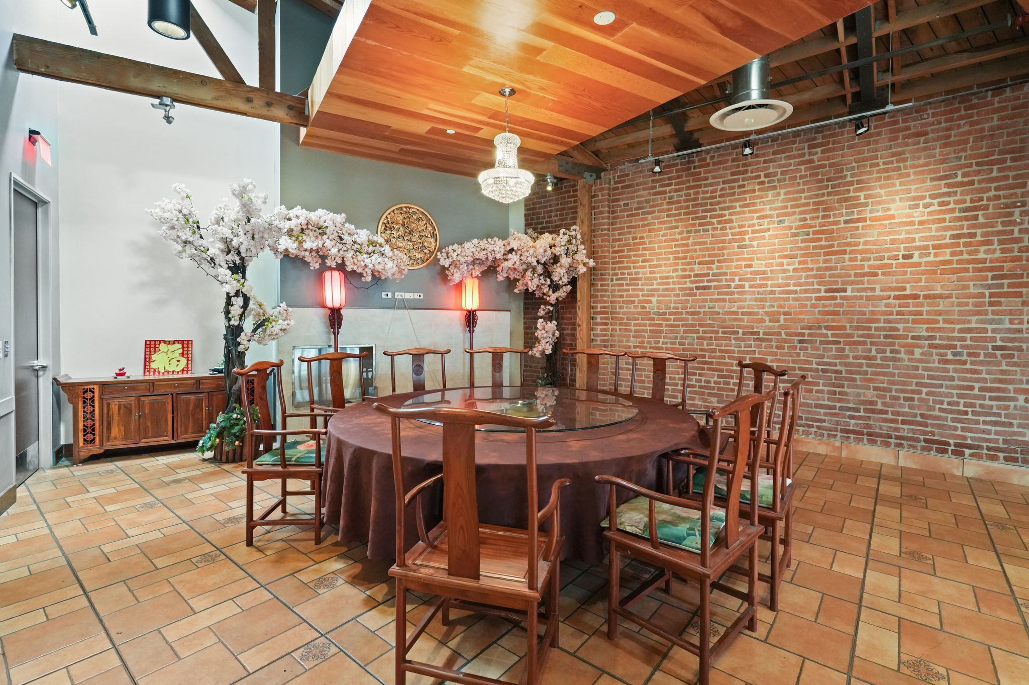 Multi-Use Full Restaurant for Lease in Culver City CA