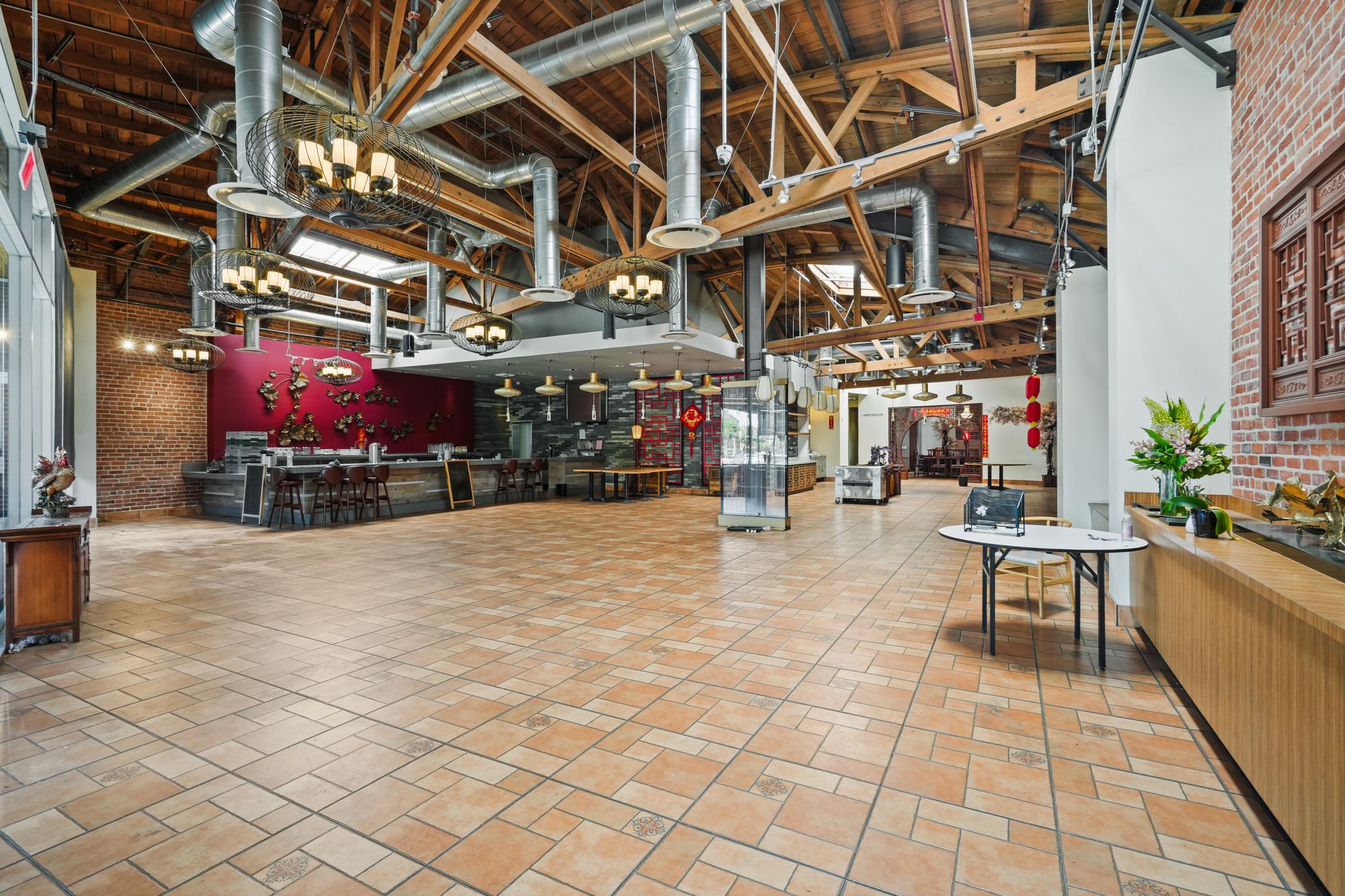 Multi-Use Full Restaurant for Lease in Culver City CA