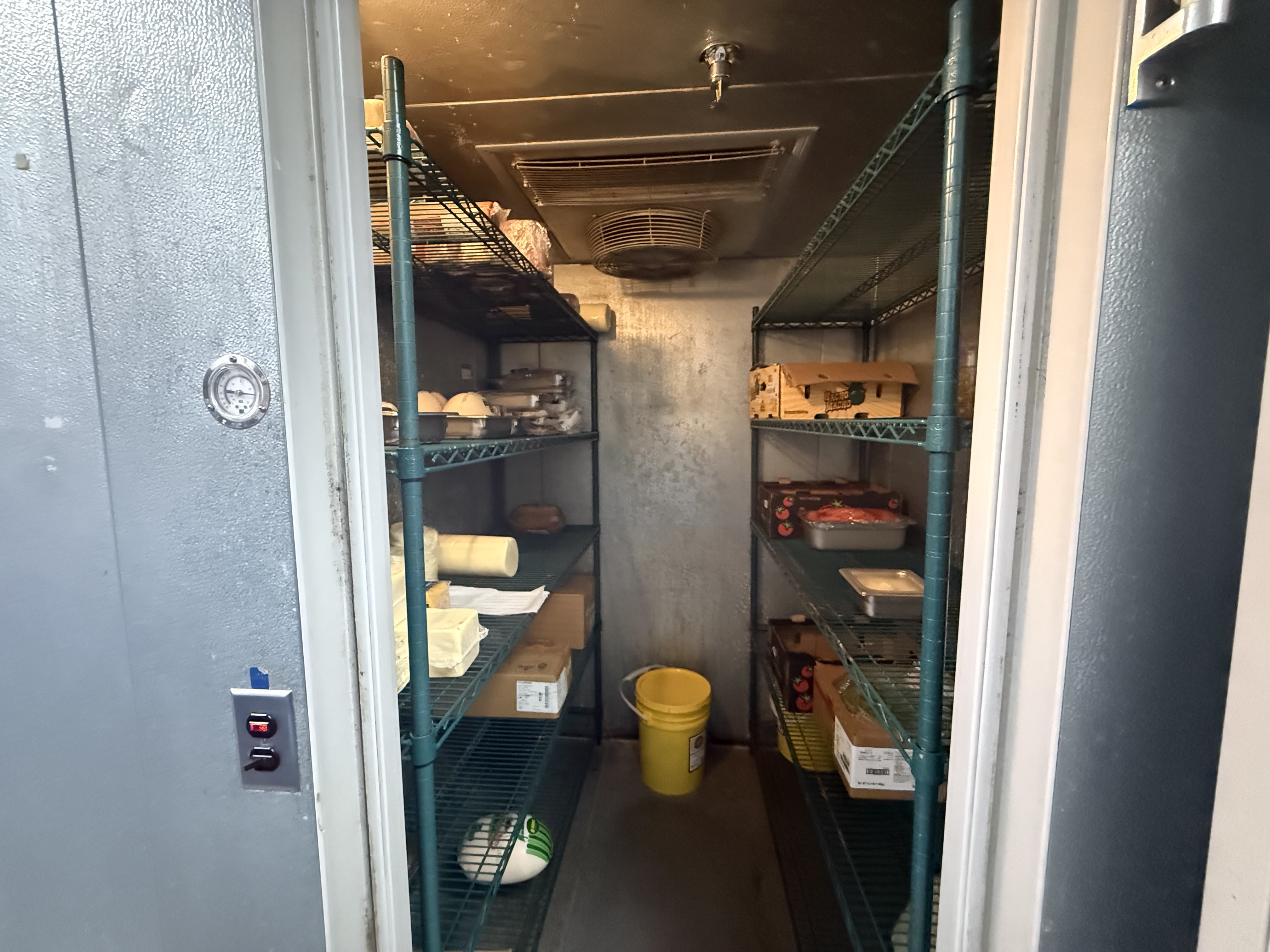 Multi-Use Fast Casual for Lease in Lake Elsinore CA