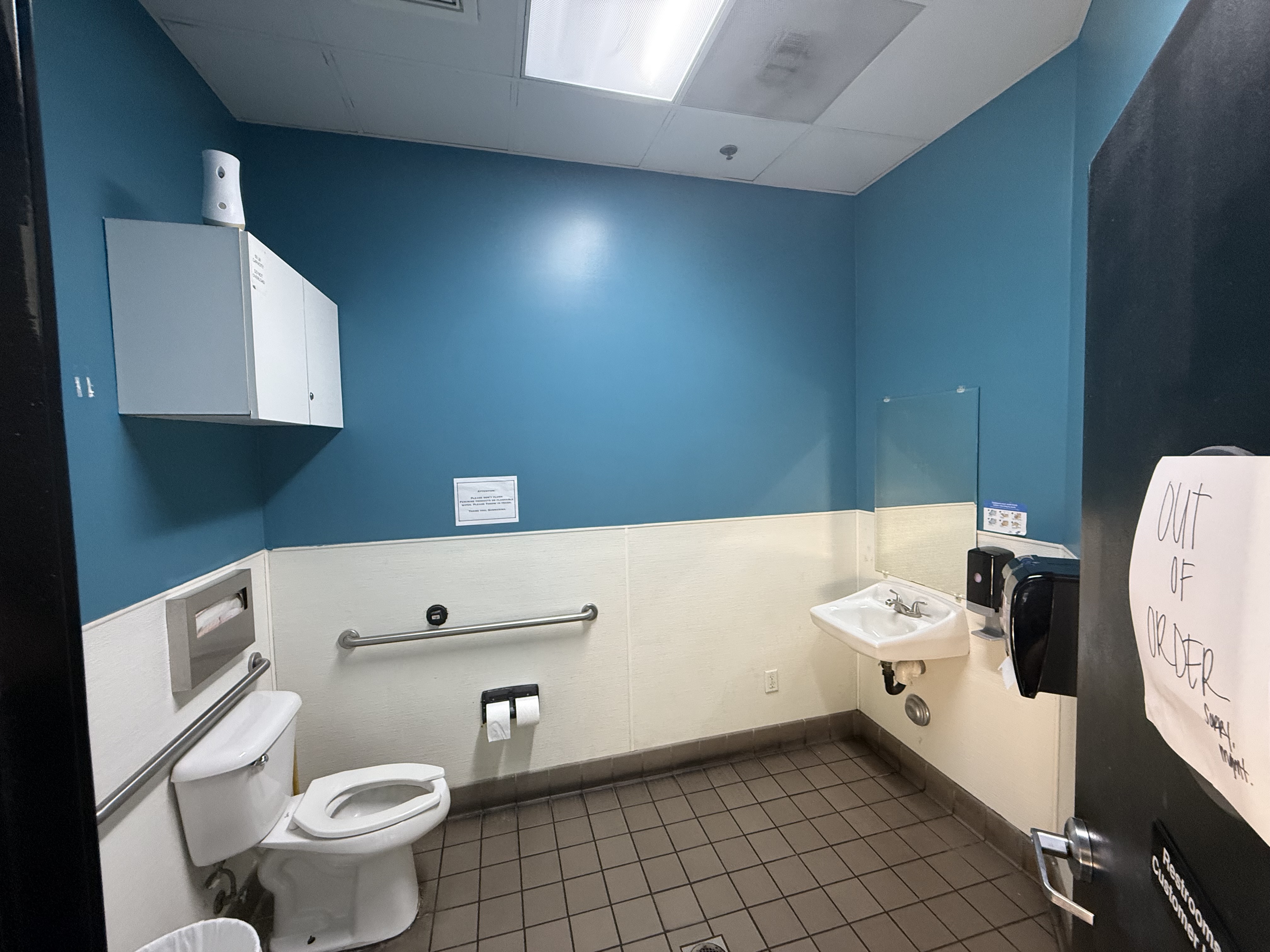 Multi-Use Fast Casual for Lease in Lake Elsinore CA