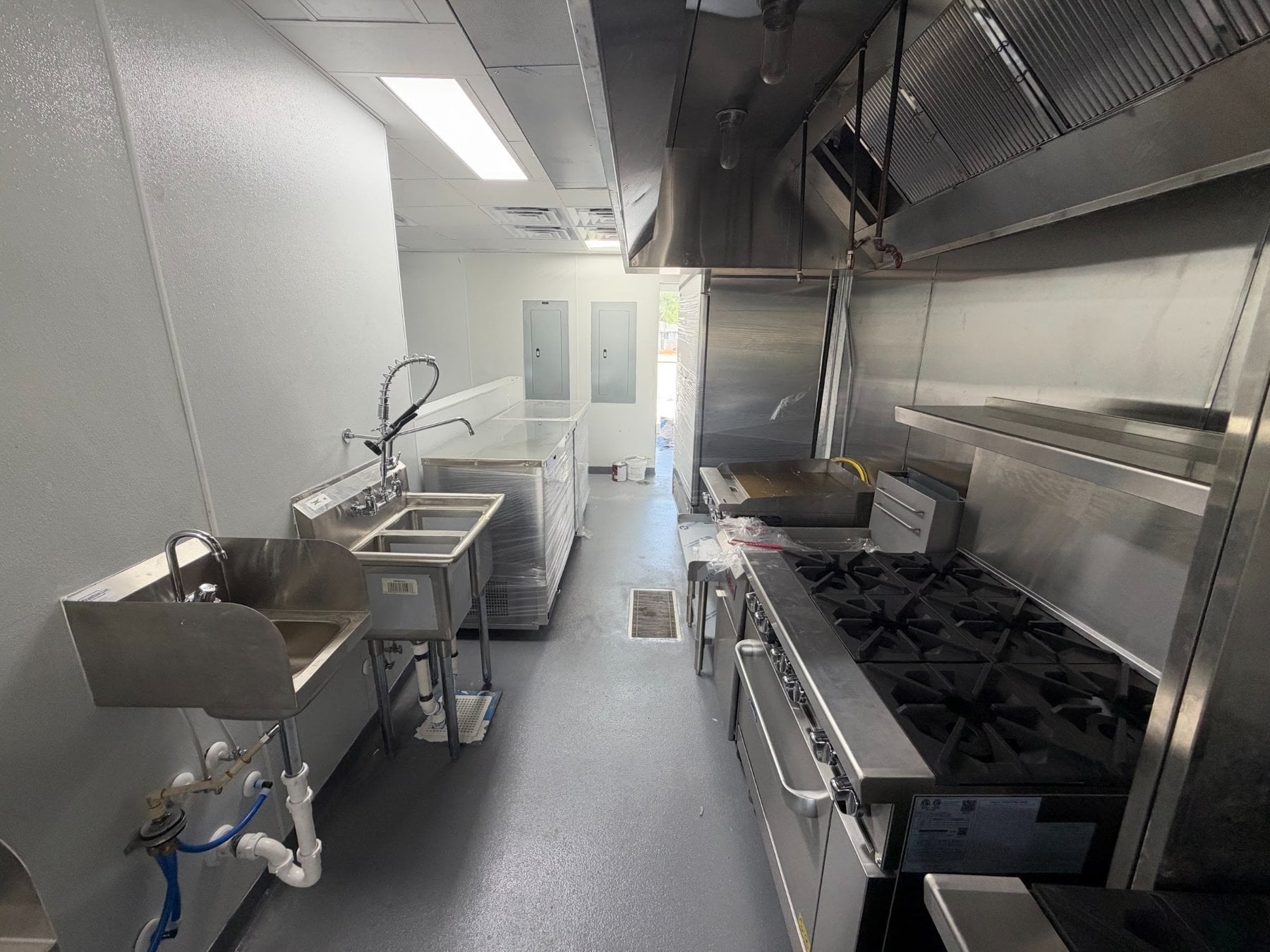 Dedicated Ghost Kitchen spaces For Lease - Thumbnail 1