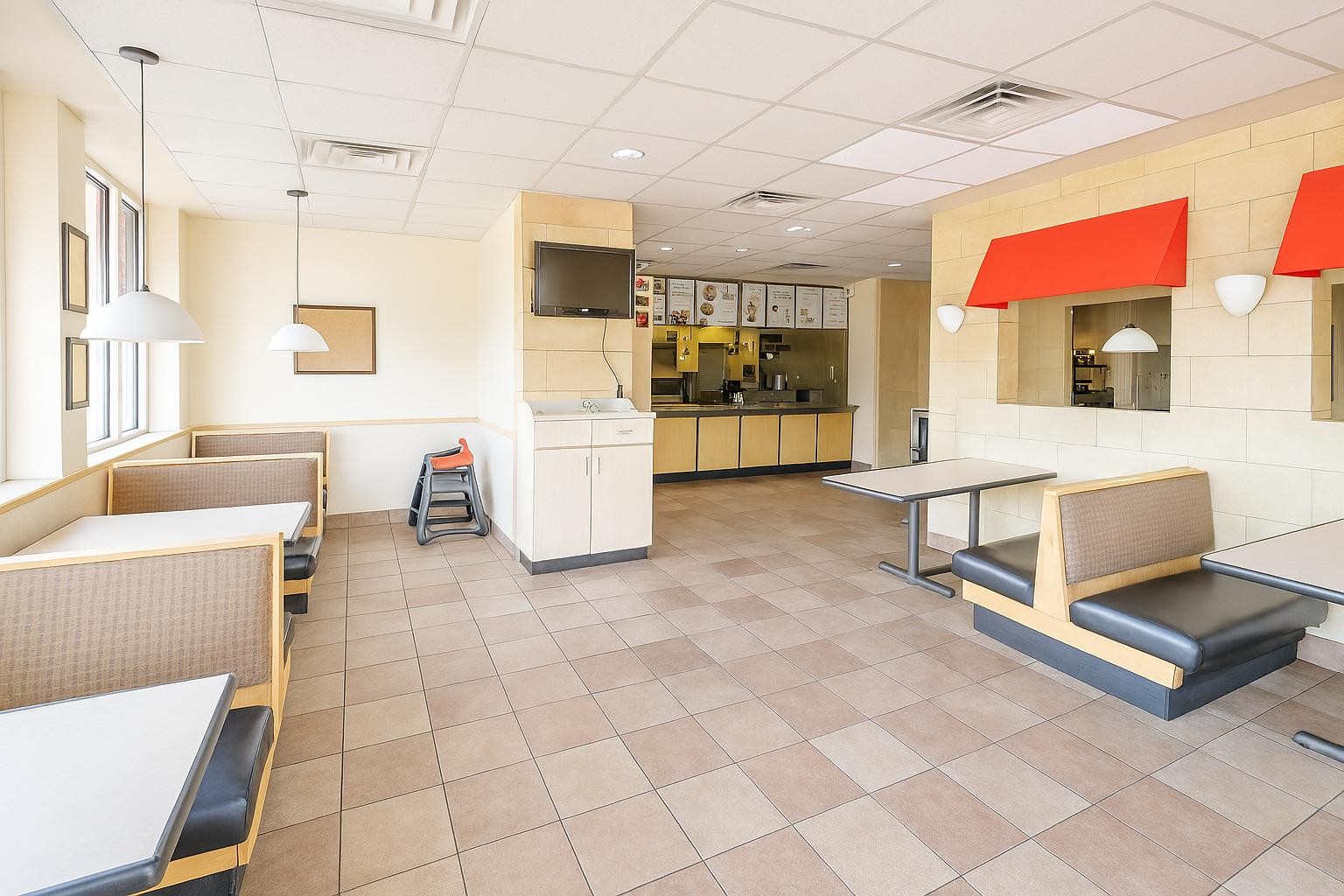 Multi-Use Full Restaurant in Longview TX - Thumbnail 2