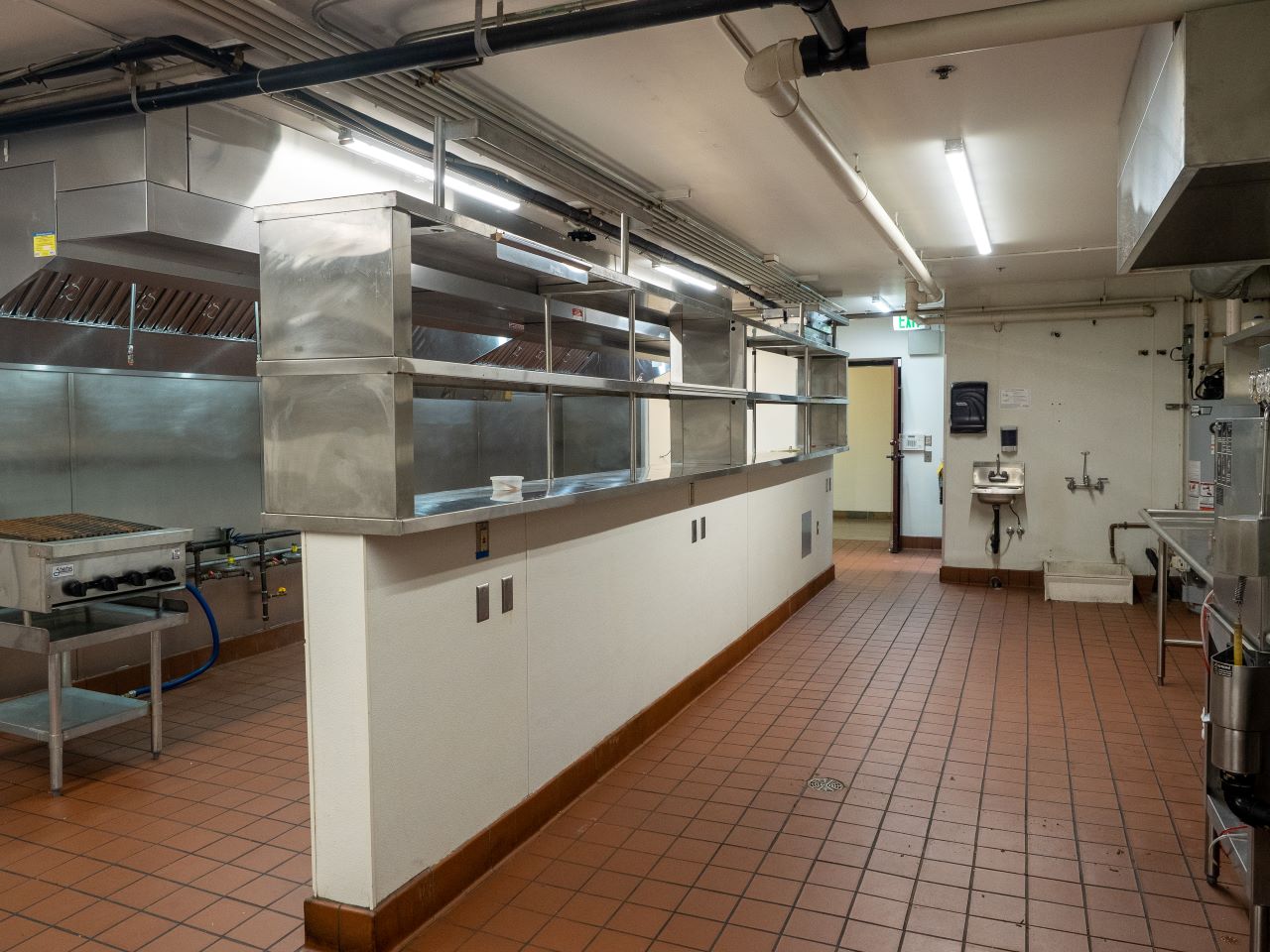 Turnkey Production Kitchen with Take-Out Window / Retail  - Thumbnail 5