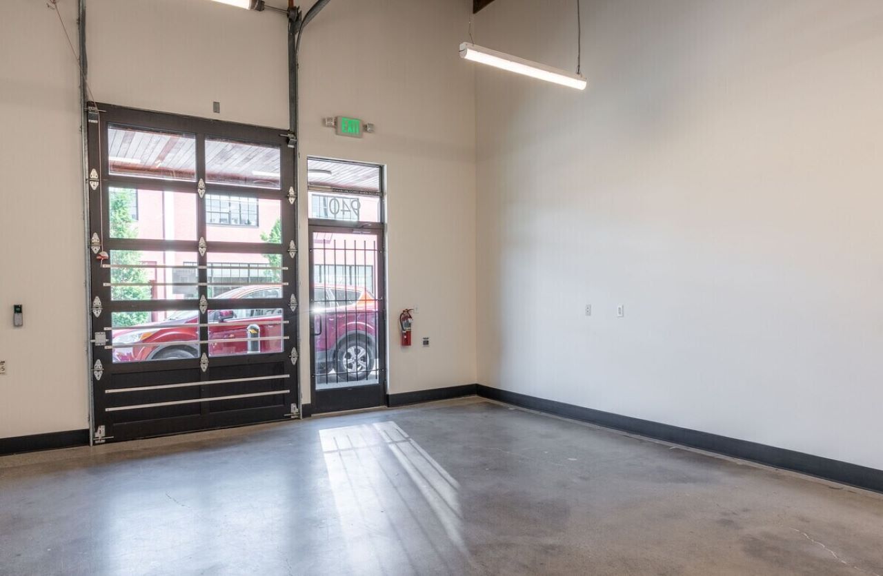 Fully Equipped Production Kitchen with Roll-Up Door, Dine-In Area, and Shared Patio One Block from SE Hawthorne Blvd. - Thumbnail 9