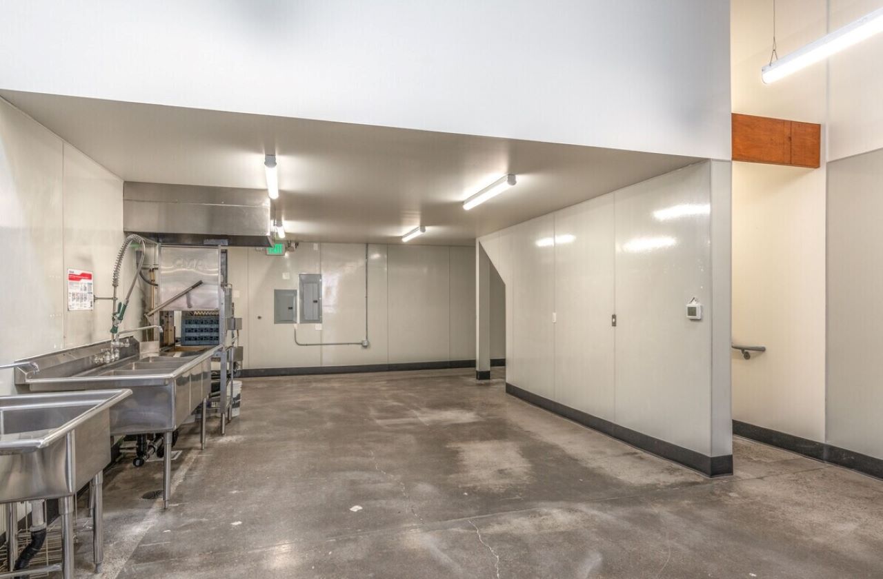 Fully Equipped Production Kitchen with Roll-Up Door, Dine-In Area, and Shared Patio One Block from SE Hawthorne Blvd. - Thumbnail 5