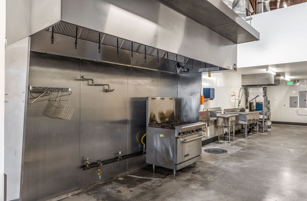 Fully Equipped Production Kitchen with Roll-Up Door, Dine-In Area, and Shared Patio One Block from SE Hawthorne Blvd. - Thumbnail 7