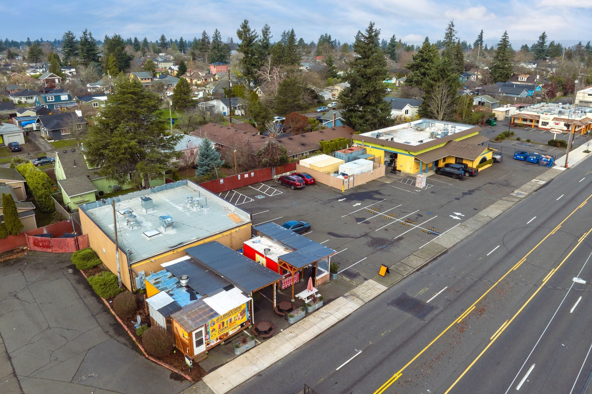 Food Truck Space Available in High Traffic NE Portland Location - Thumbnail 3