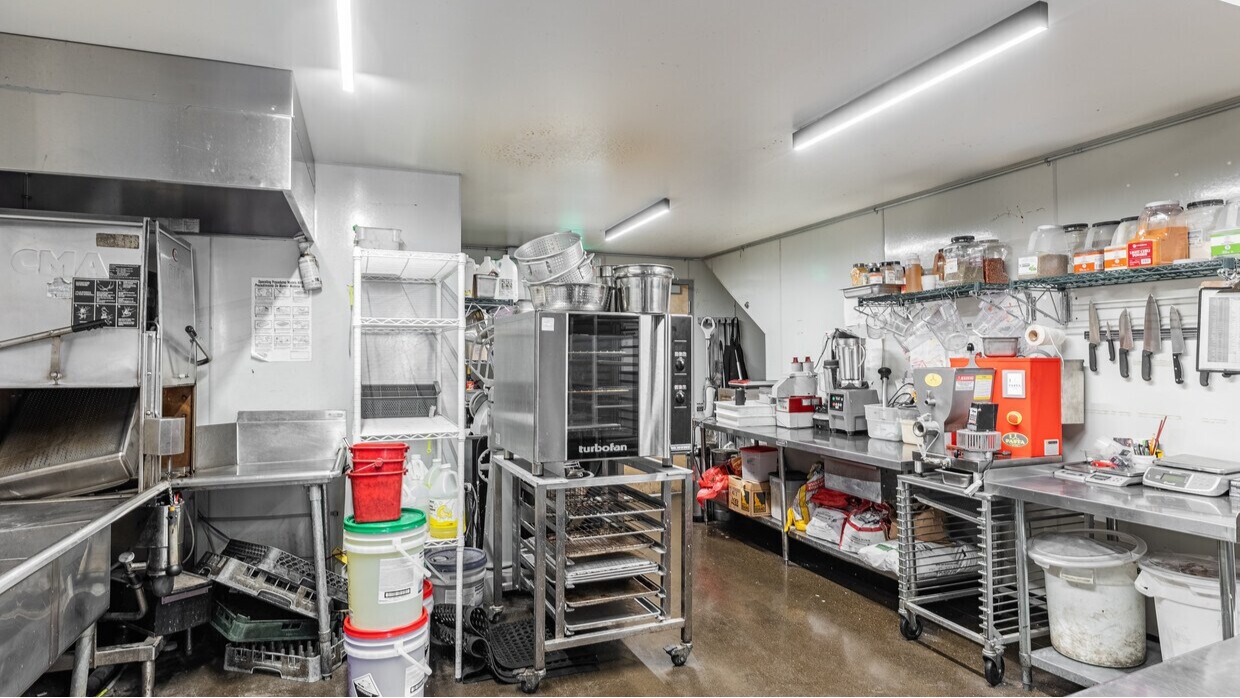 Production Kitchen Ideal for Caterers, Food Producers, Food Cart Operators, Restaurants, and Farmer's Market Vendors - Thumbnail 8