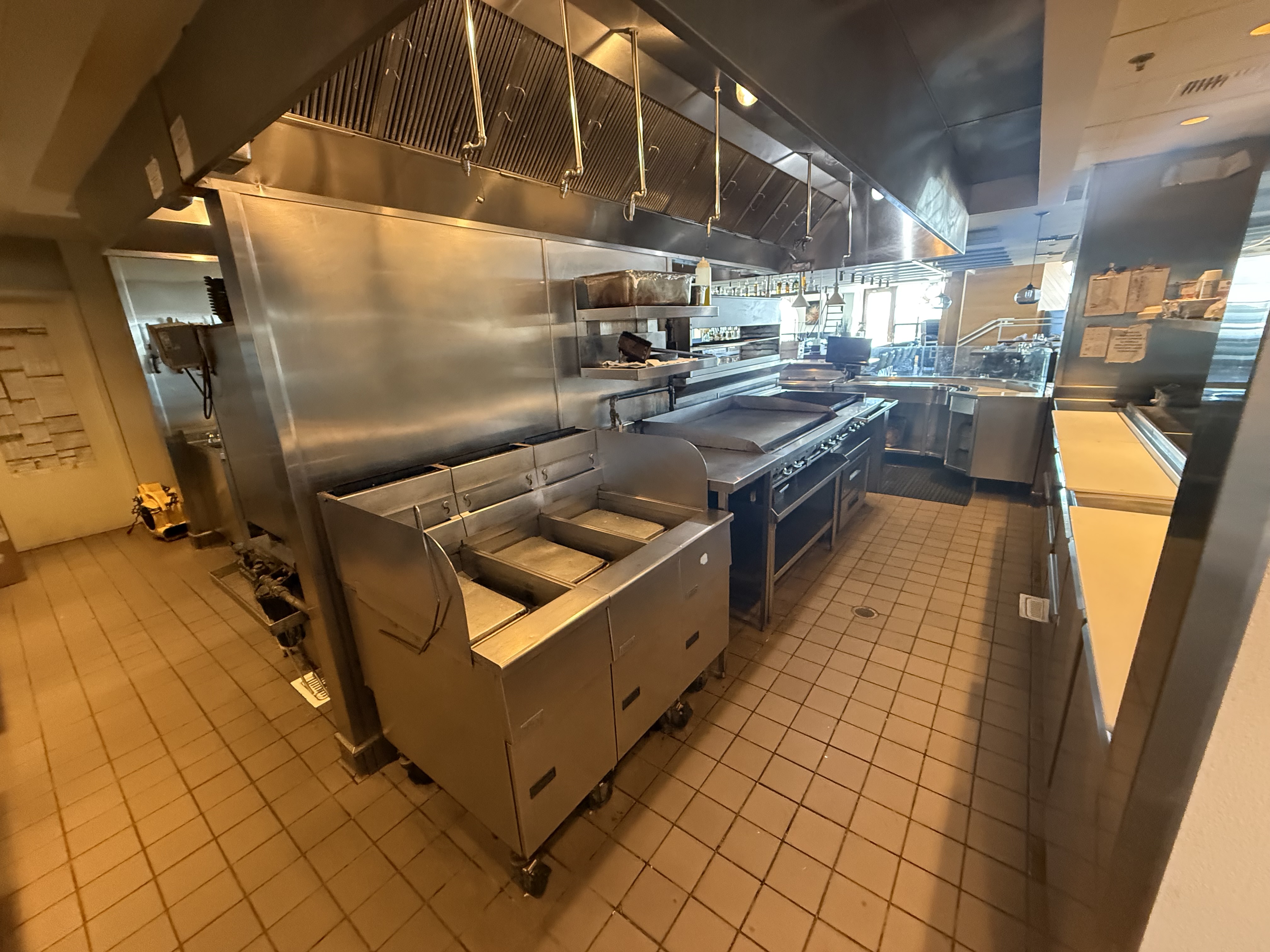 Full Restaurant for Lease in Santa Barbara CA - Thumbnail 1