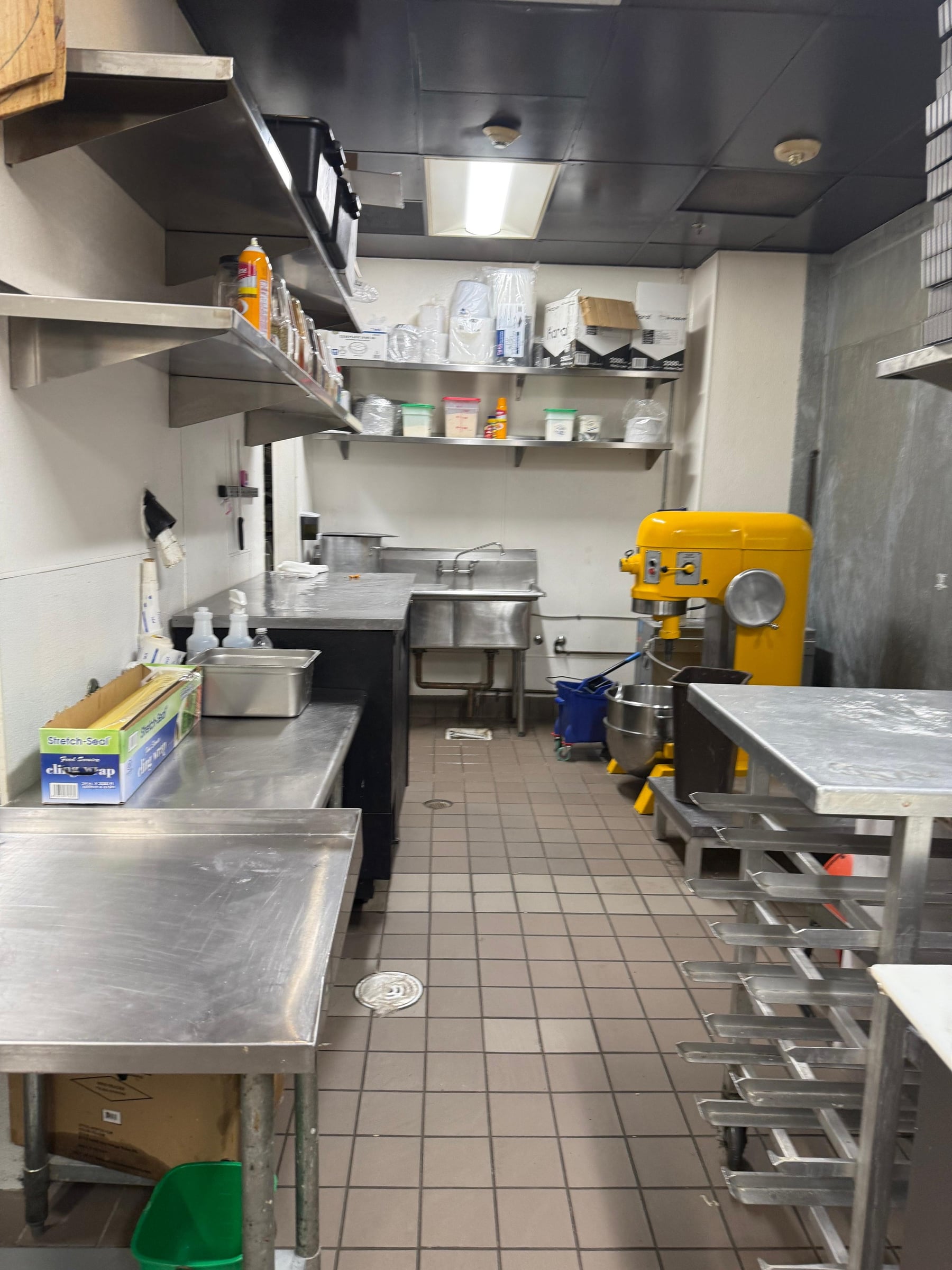 Full Restaurant for Sale in Pasadena, CA, 3,086 SF - Thumbnail 4