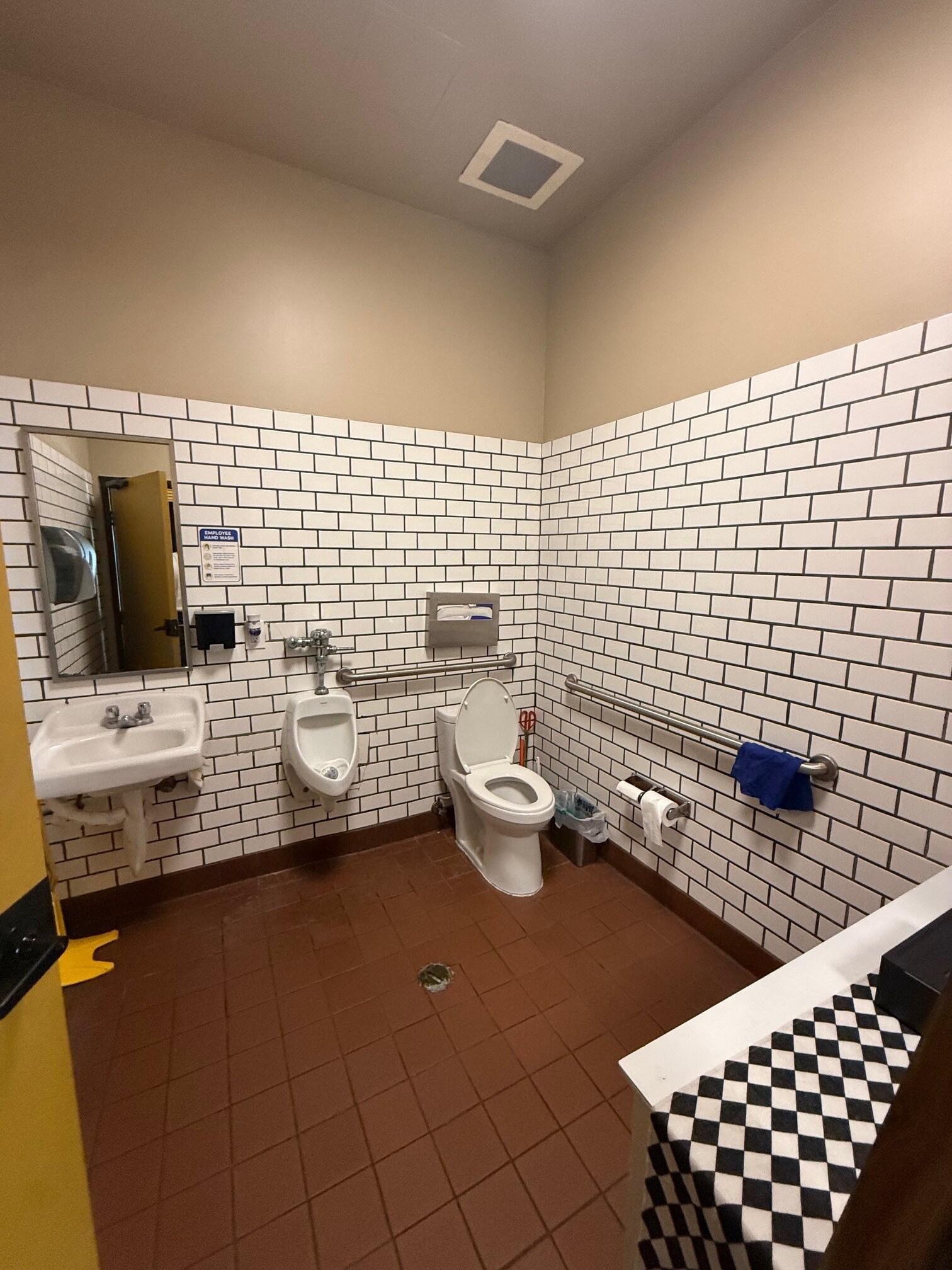 TURNKEY RESTAURANT || PRIME ALHAMBRA - Thumbnail 4