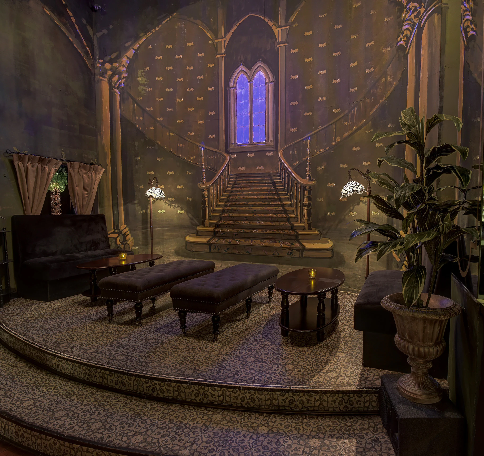 TURNKEY BAR / RESTAURANT IN KOREATOWN - Thumbnail 1