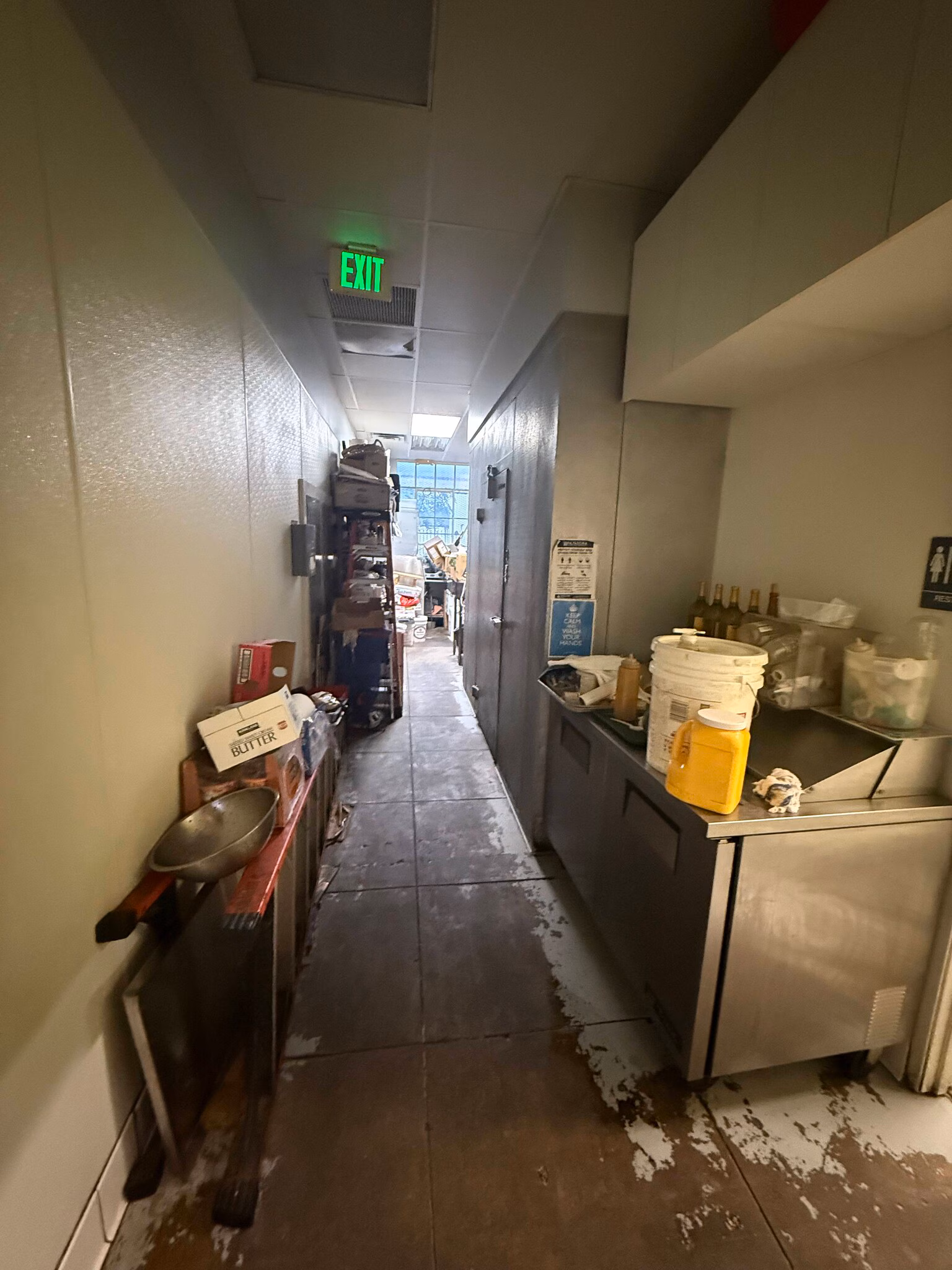 LOW RENT || RESTAURANT IN PRIME PASADENA - Thumbnail 4