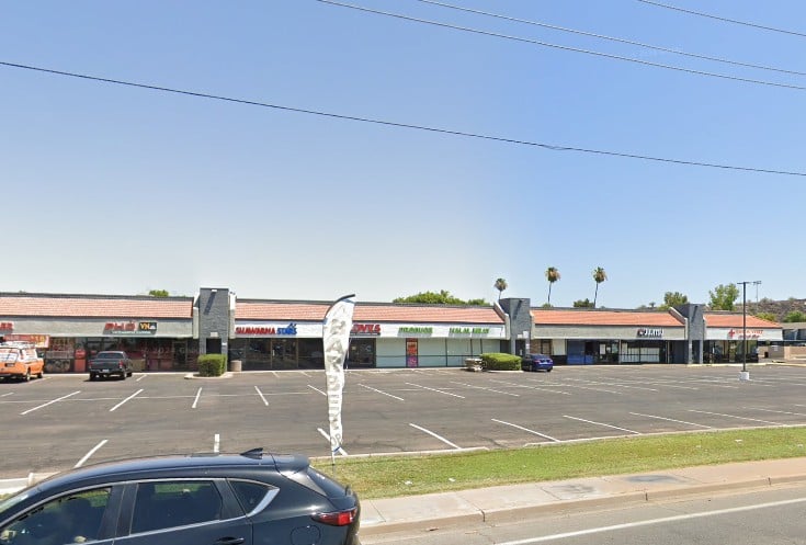 Full Restaurant for Lease in North Mountain Village, Phoenix, AZ – 1,980 SF - Image 1