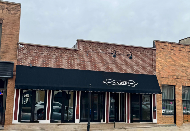 Multi-Use Full Restaurant for Lease in Woodstock IL - Image 7