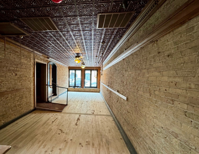 Multi-Use Full Restaurant for Lease in Woodstock IL - Thumbnail 3