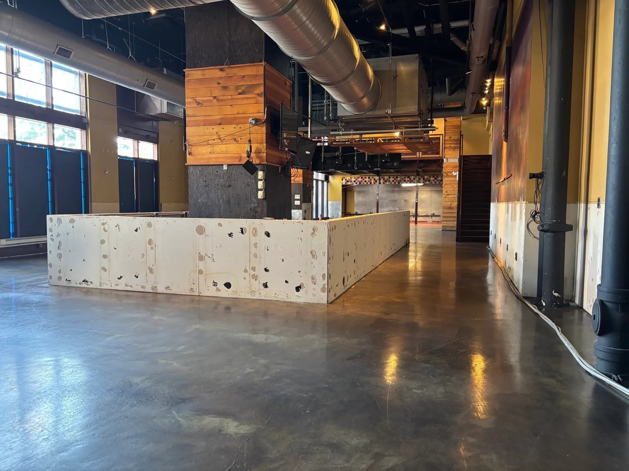 Full Restaurant for Lease in Chicago, IL, 6,172 SF - Thumbnail 3