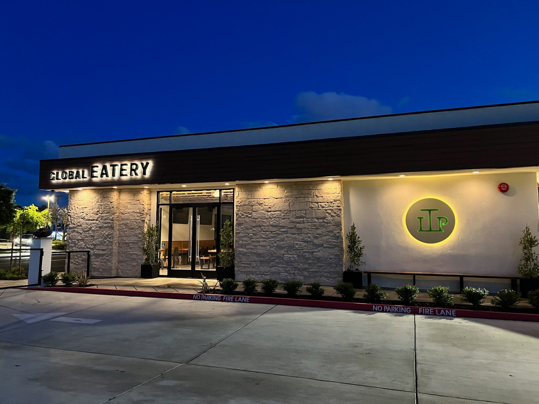 Equipped Restaurant Opportunity / Old Town Clovis - Thumbnail 1