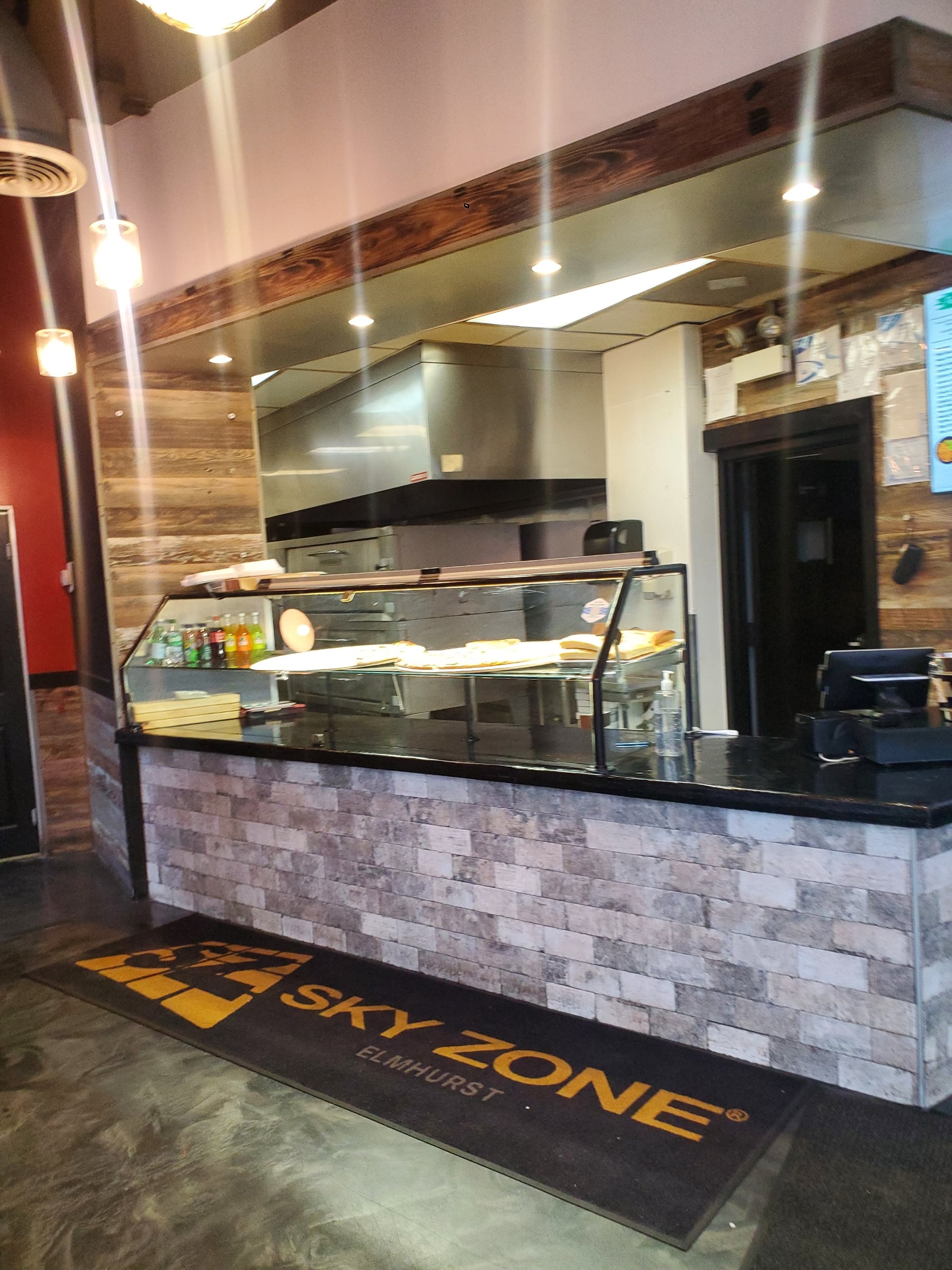 Fast Casual for Lease in Lincoln Park, Chicago, IL – 1,143 SF - Thumbnail 5