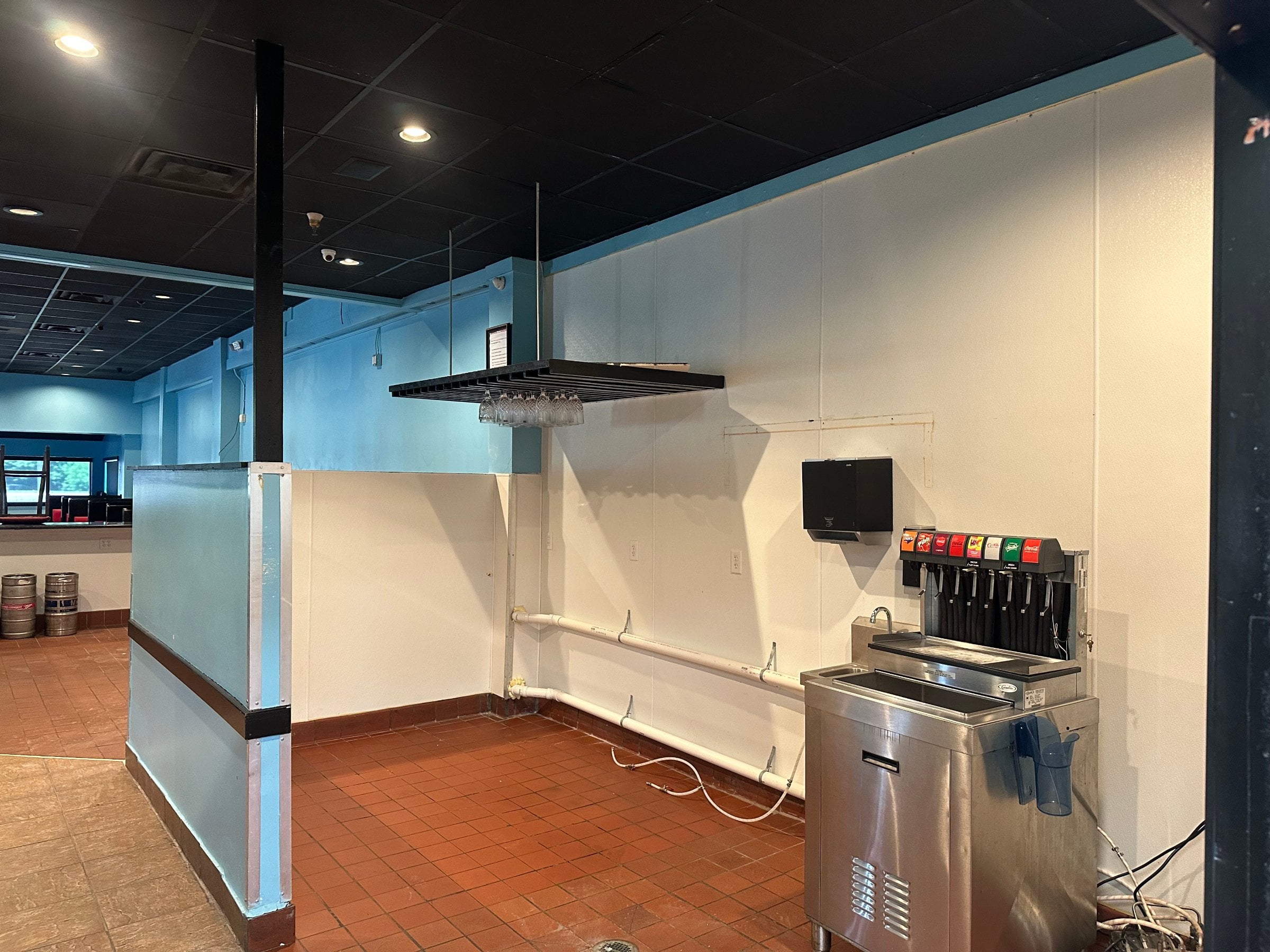 Full Restaurant for Lease in Louisville, KY, 4,300 SF - Thumbnail 5