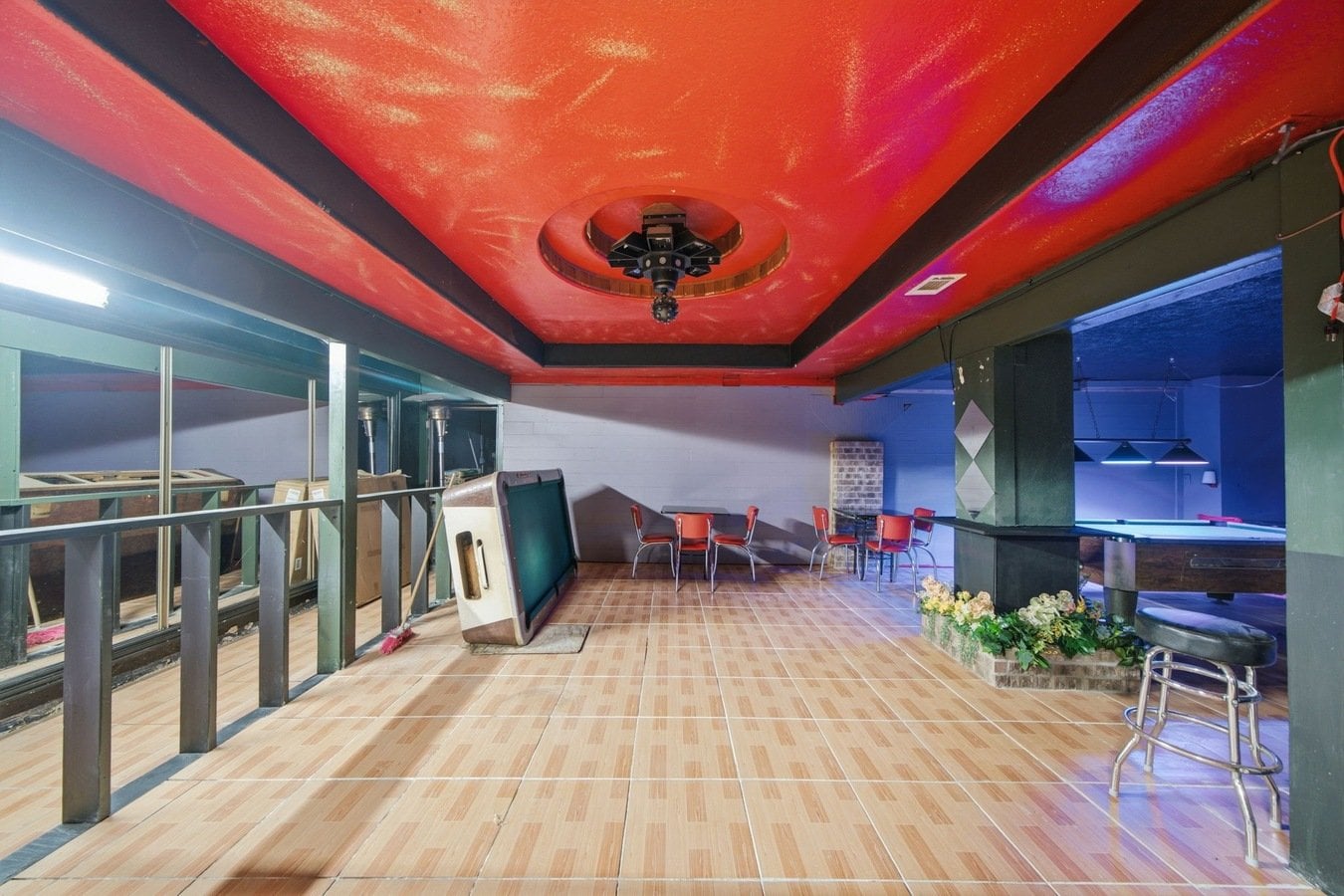 Bar & Lounge for Sale in Houston, TX, $970K - Thumbnail 3