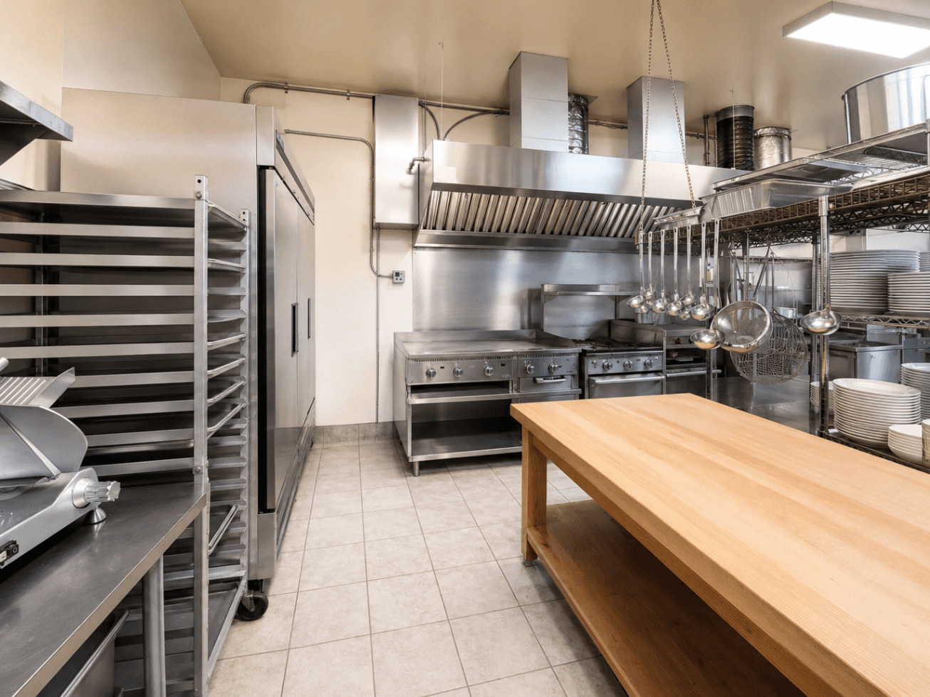 Full Restaurant for Lease in Victor, ID, 2,416 SF - Thumbnail 1