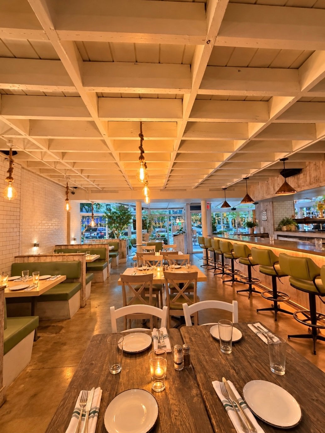 Full Restaurant for Sale in New York, NY, 3,000 SF - Thumbnail 4