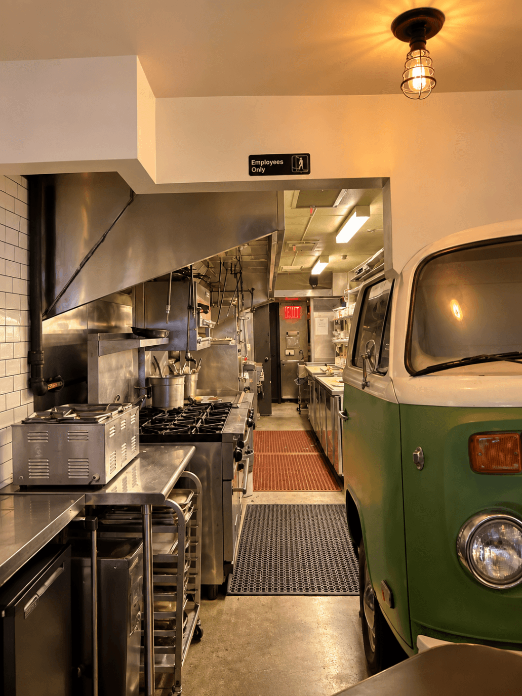Full Restaurant for Sale in New York, NY, 3,000 SF - Thumbnail 2