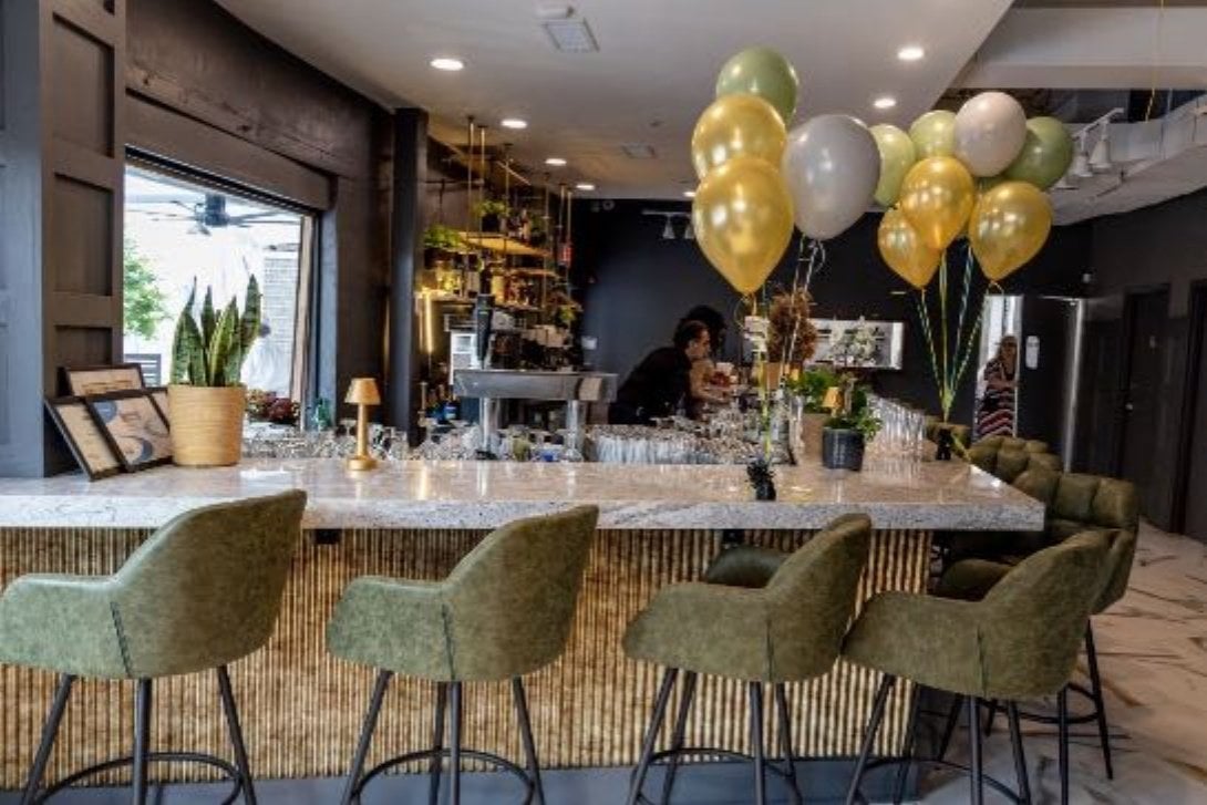 Full Restaurant for Sale in Atlanta, GA, $1.7M - Thumbnail 3