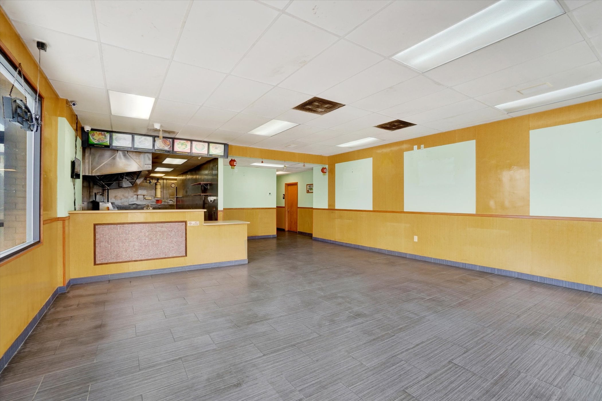 Former King Chef / Dairy Queen Restaurant For Sale