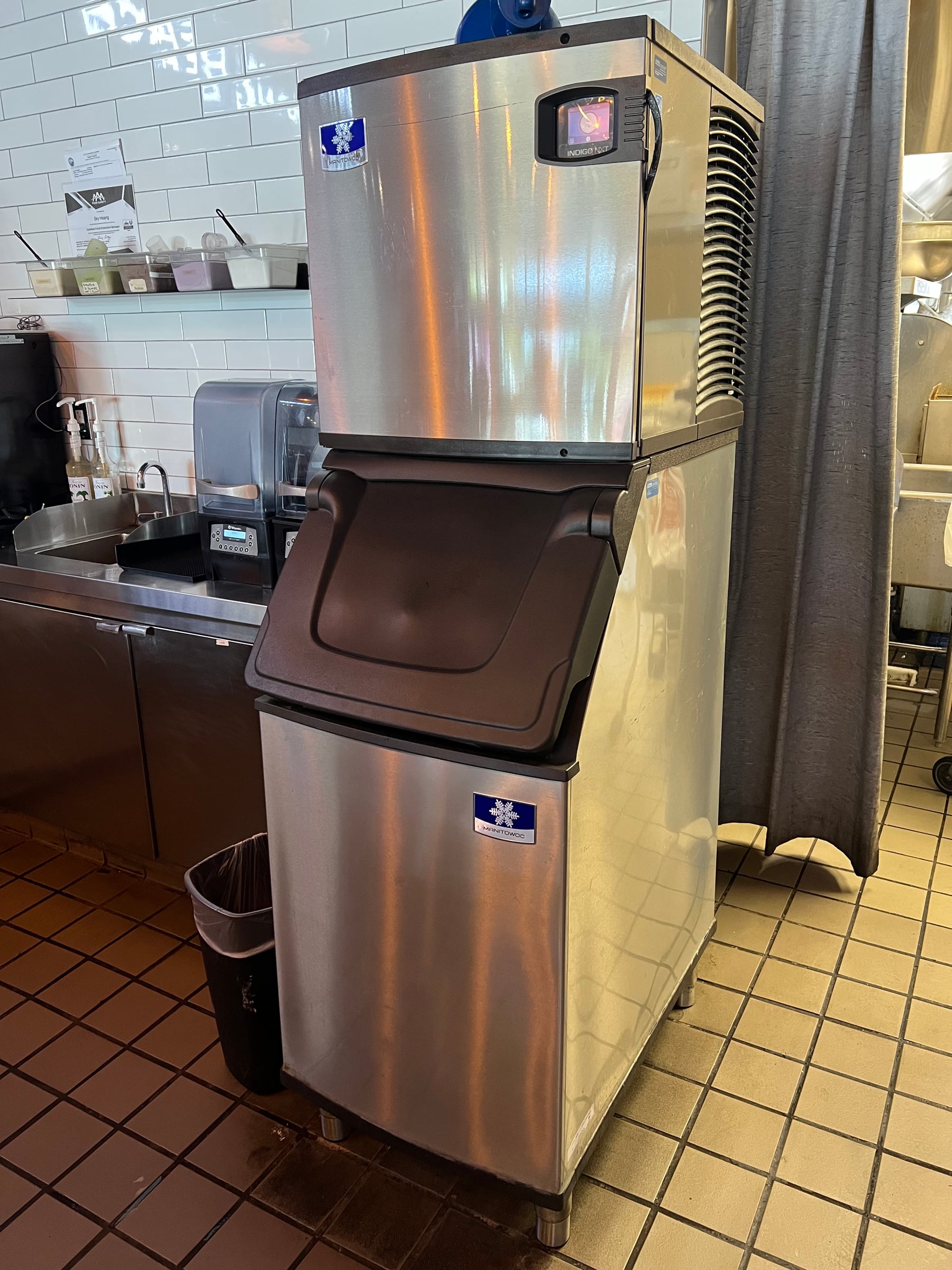 Restaurant Business for Sale | Turnkey / 2nd-Generation Restaurant in Long Beach