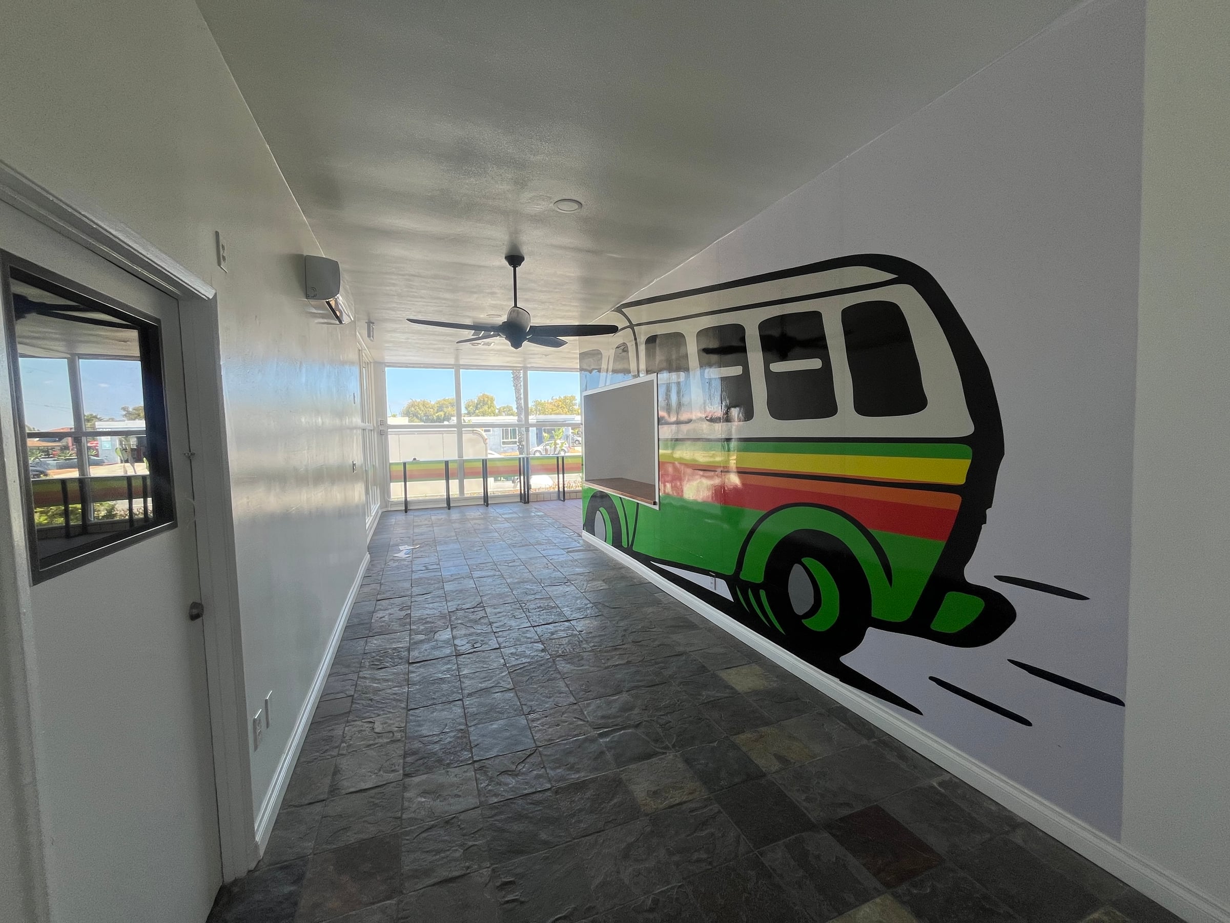 Non Hooded for Lease in Imperial Beach, CA , 975 SF