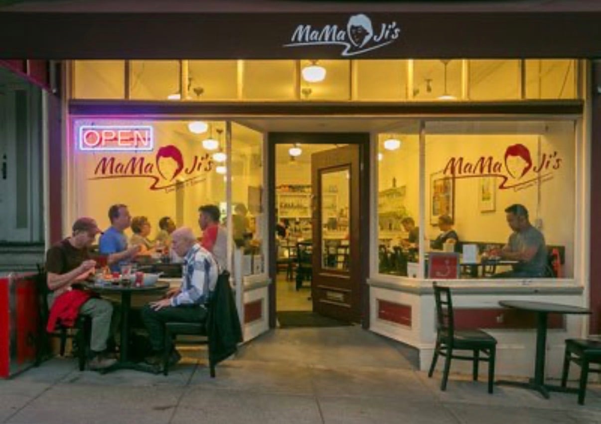 Fully Equipped Restaurant Space for Lease - Available November 2026 - Image 1