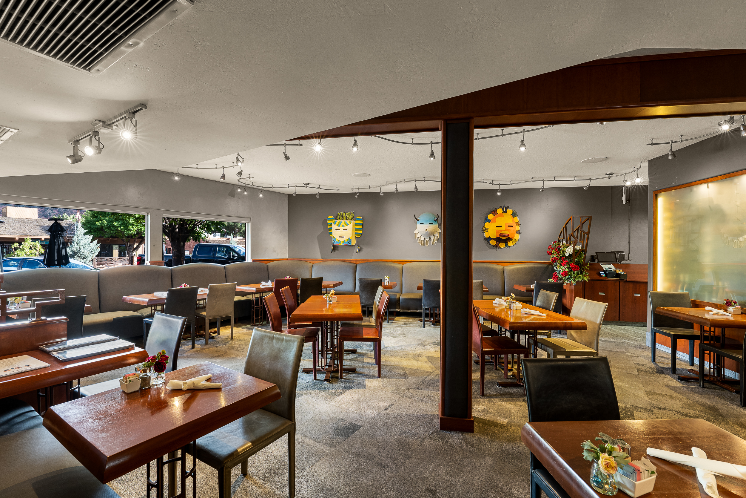 Full Restaurant for Lease in Sedona AZ - Thumbnail 1