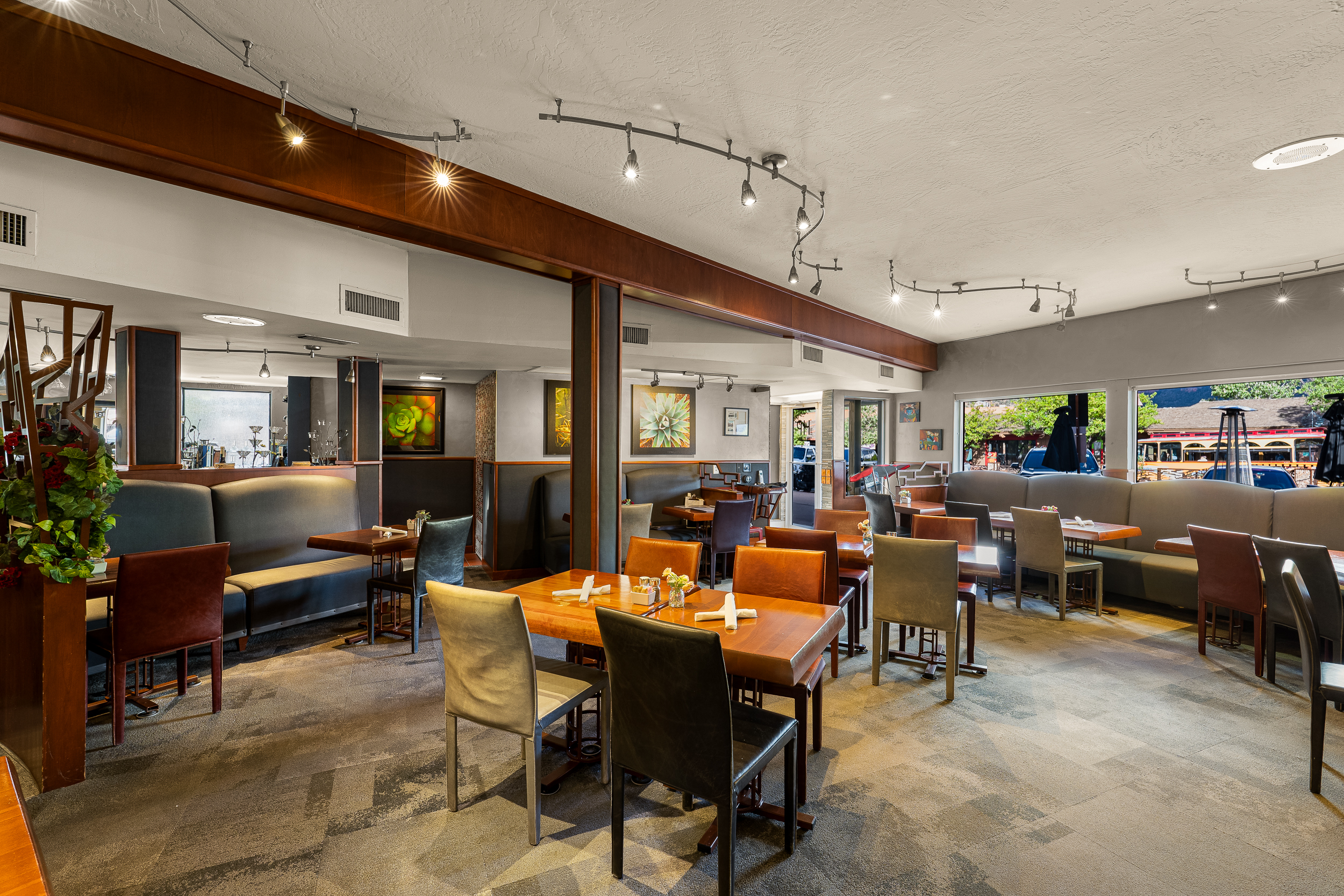 Full Restaurant for Lease in Sedona AZ - Thumbnail 2