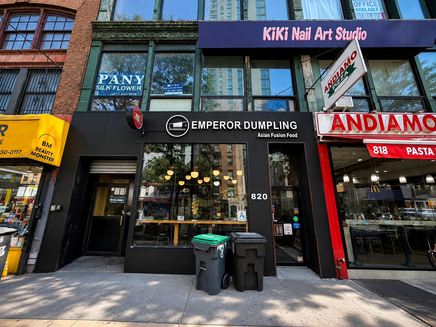 Full Restaurant for Lease in New York, NY, 1,400 SF