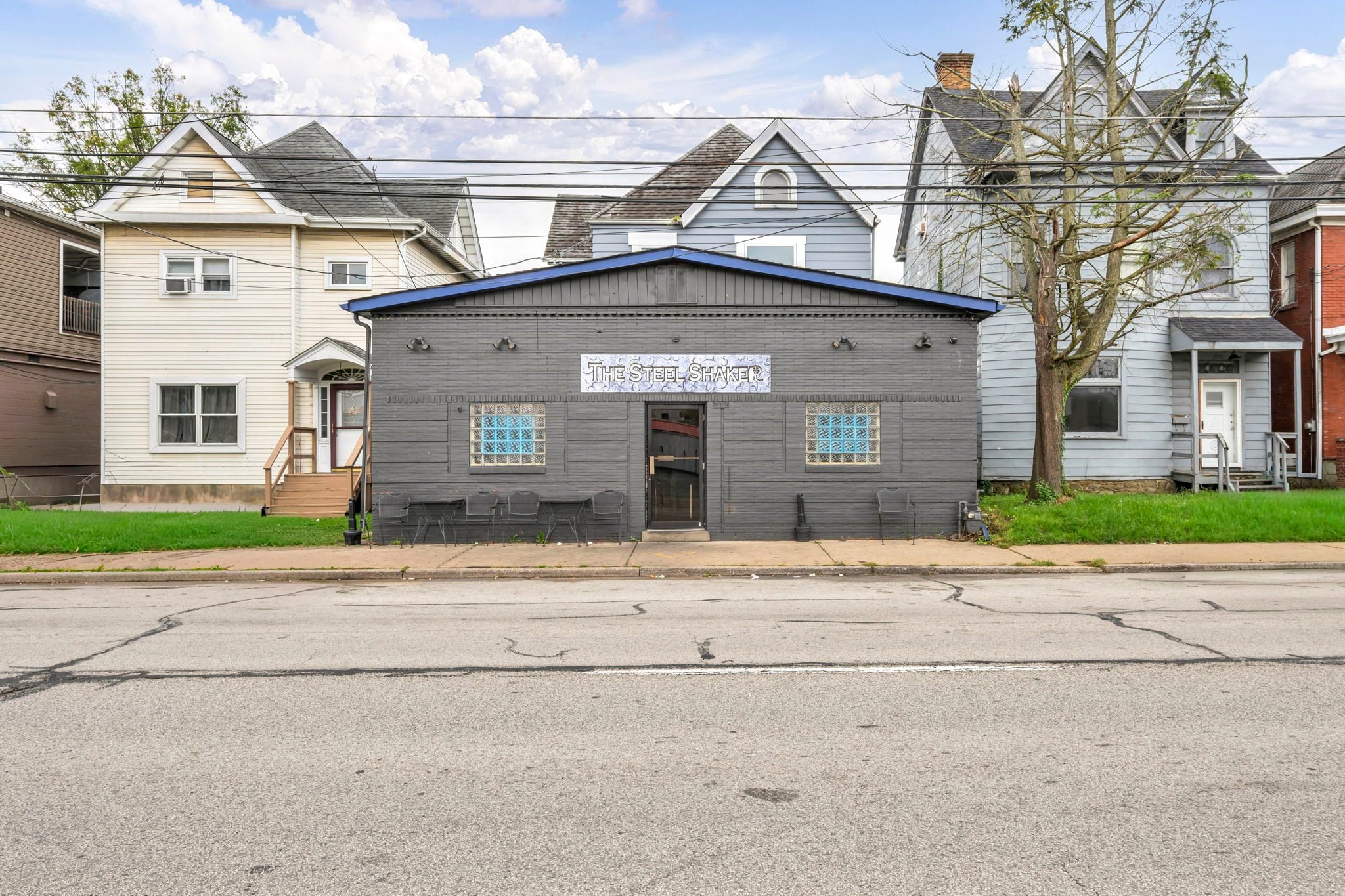 Steel Shaker Bar & Lounge for Sale in Coraopolis, PA, $365K - Liquor License included - Thumbnail 2