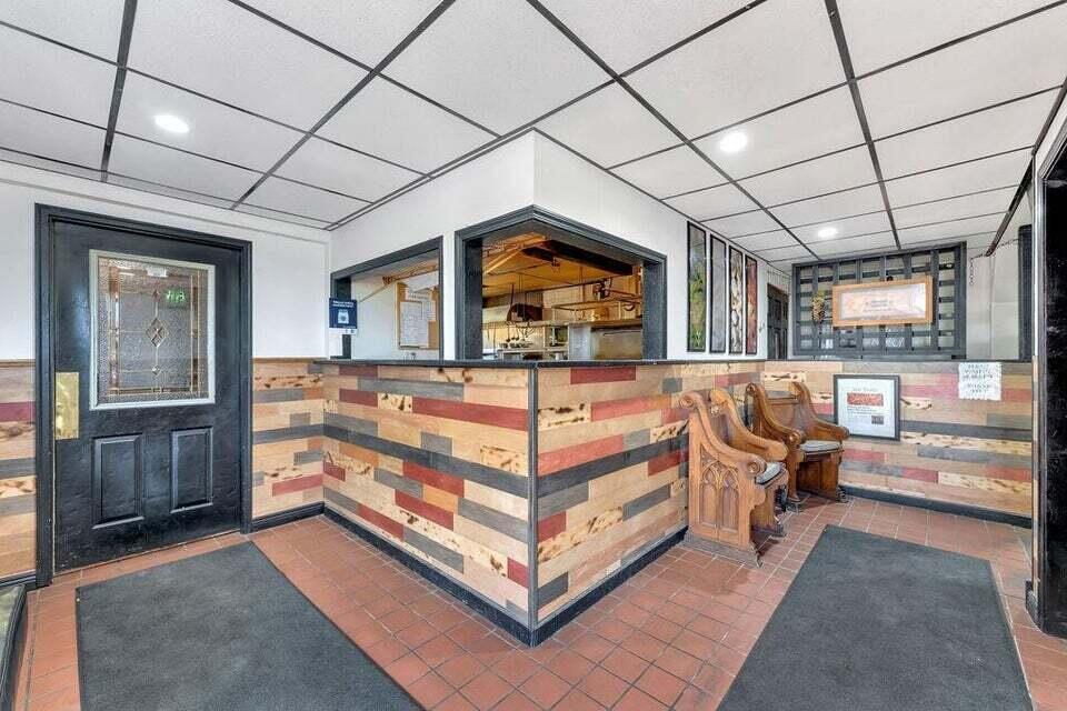 Full Restaurant for Sale in Dyer, IN ,  $699.9K - Thumbnail 4