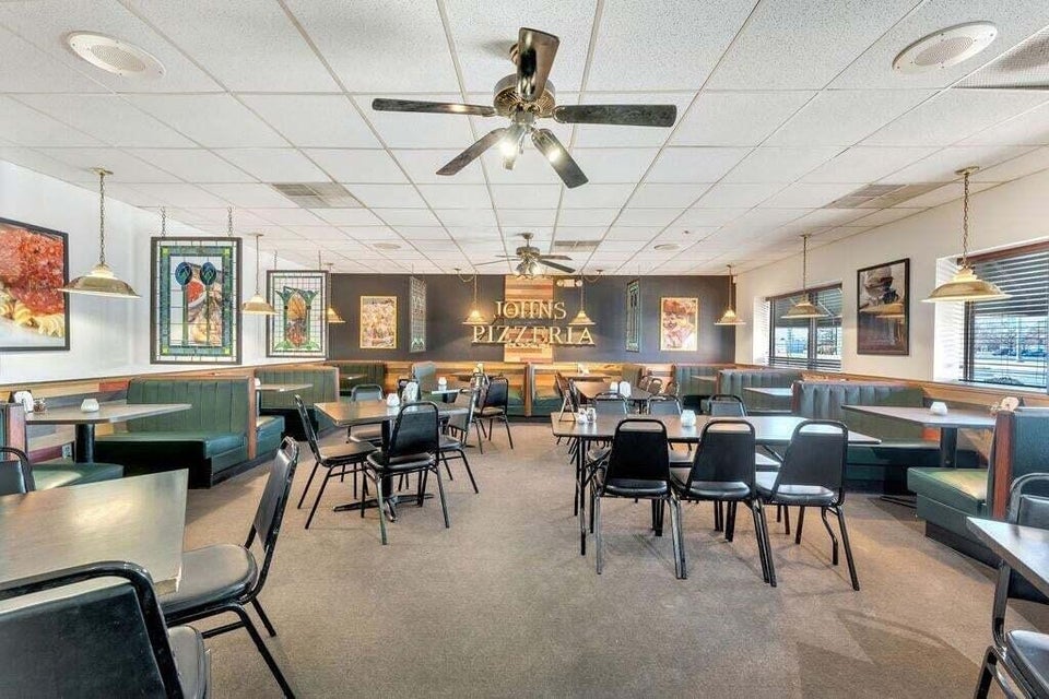 Full Restaurant for Sale in Dyer, IN ,  $699.9K - Thumbnail 3