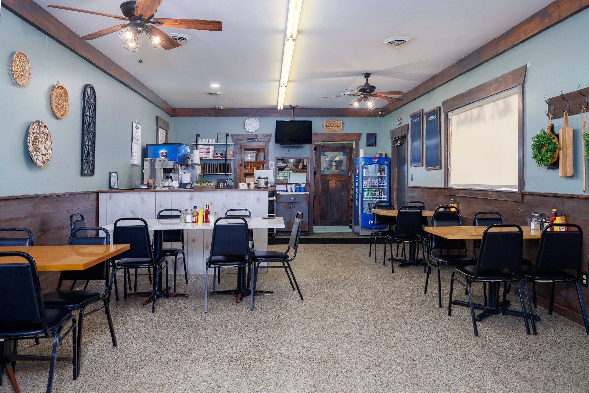 Full Restaurant for Sale in Morocco, IN, $199K - Thumbnail 5