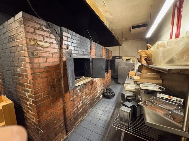 Full Restaurant for Lease in Los Angeles CA - Thumbnail 5