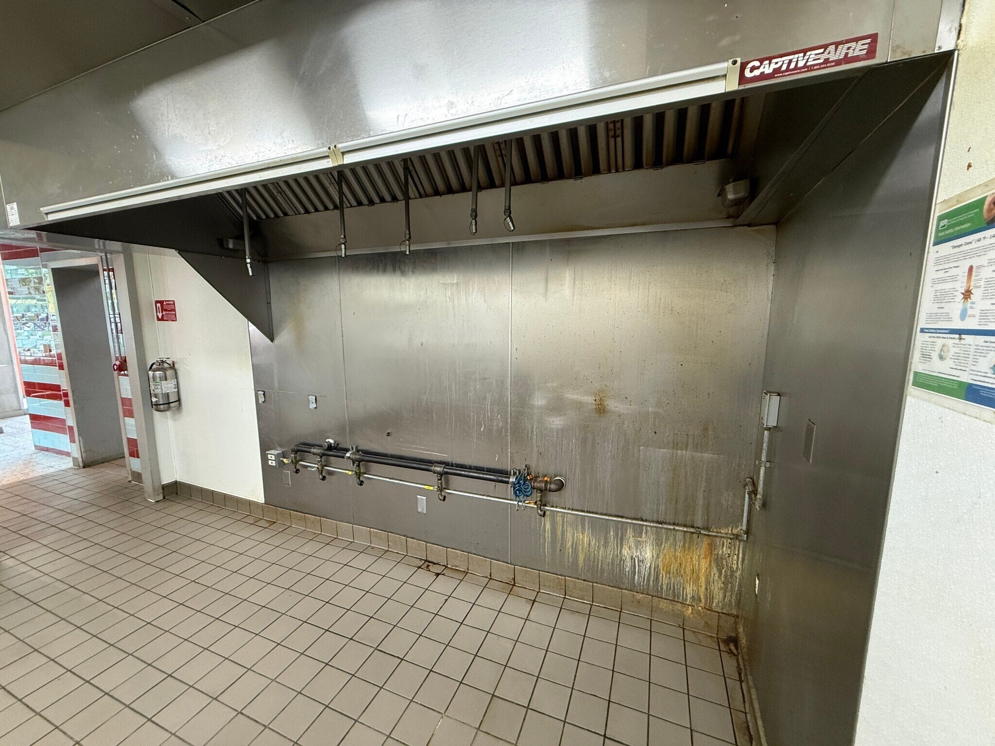 Turn-key second generation restaurant space - Thumbnail 3