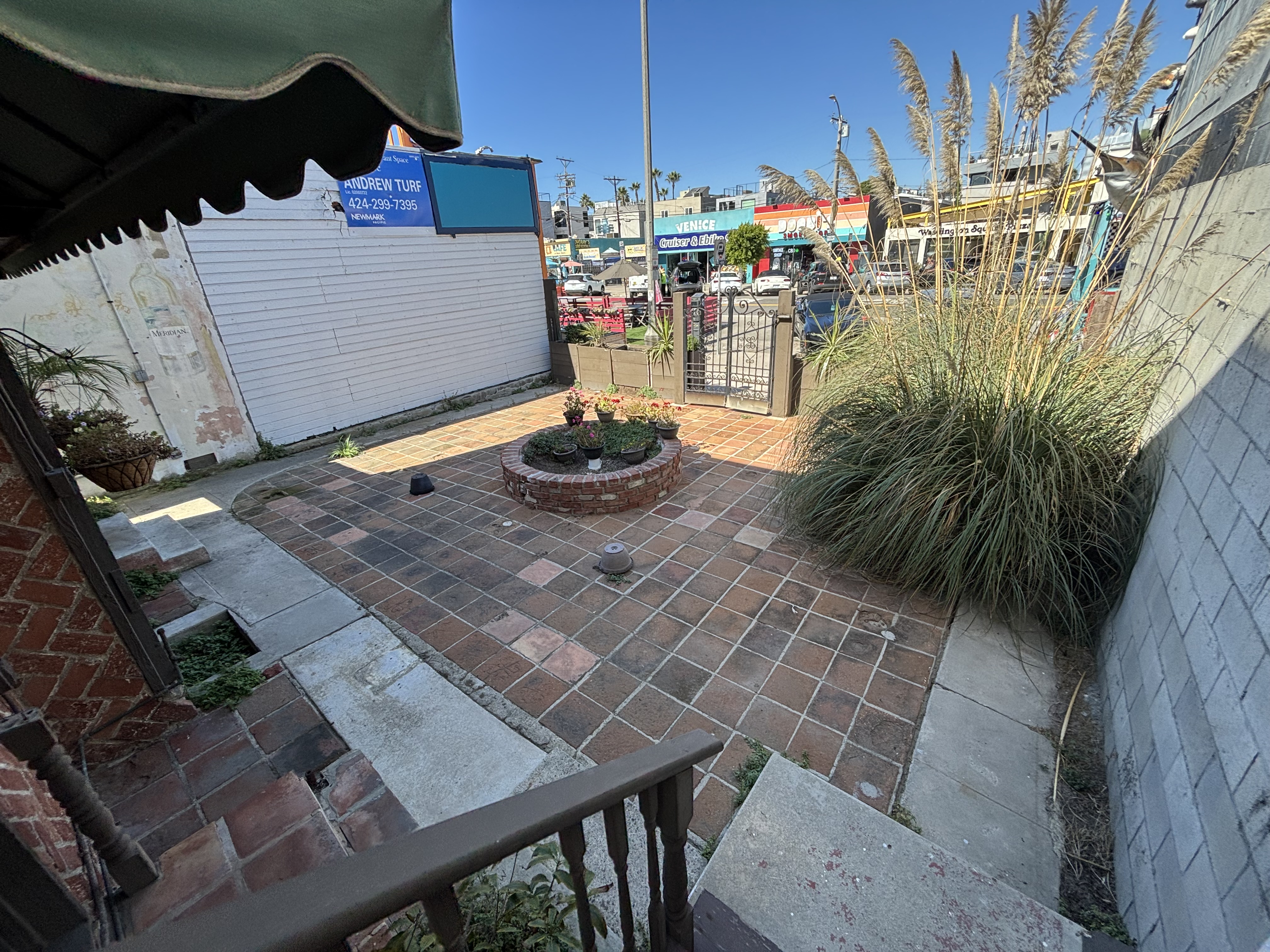 Multi-Use Full Restaurant for Lease in Los Angeles CA