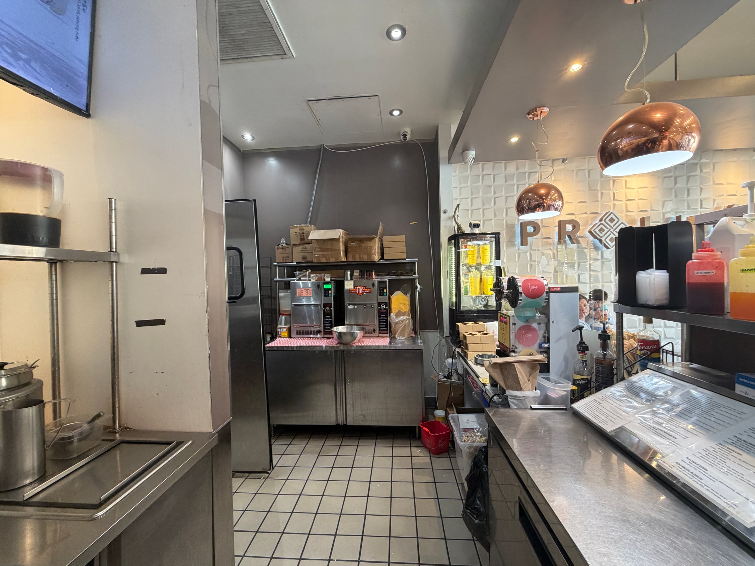 Non Hooded for Sale in Northeast Los Angeles, Pasadena, CA – 700 SF - Thumbnail 1